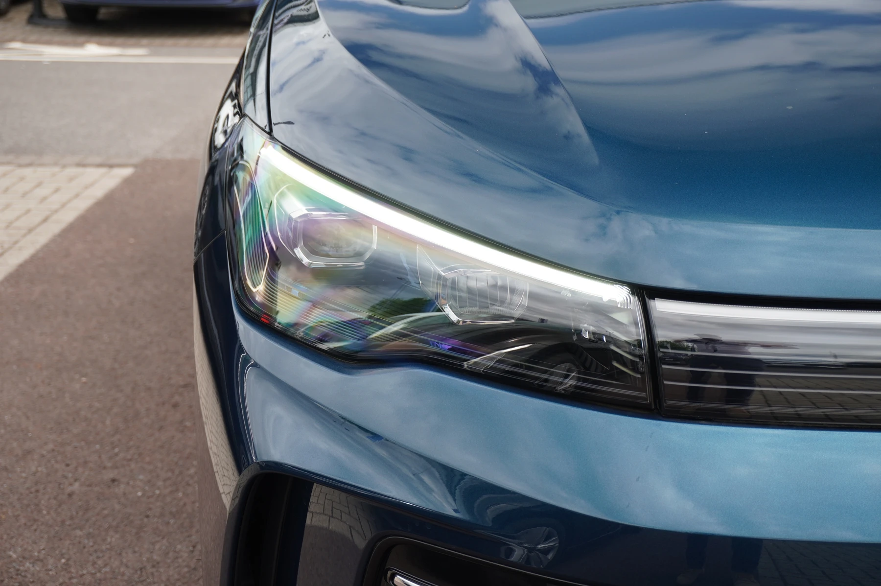 Volkswagen-Tiguan-image-42