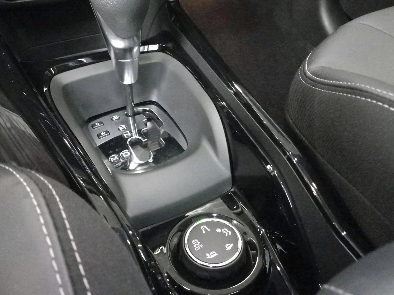 Peugeot-2008-image-12