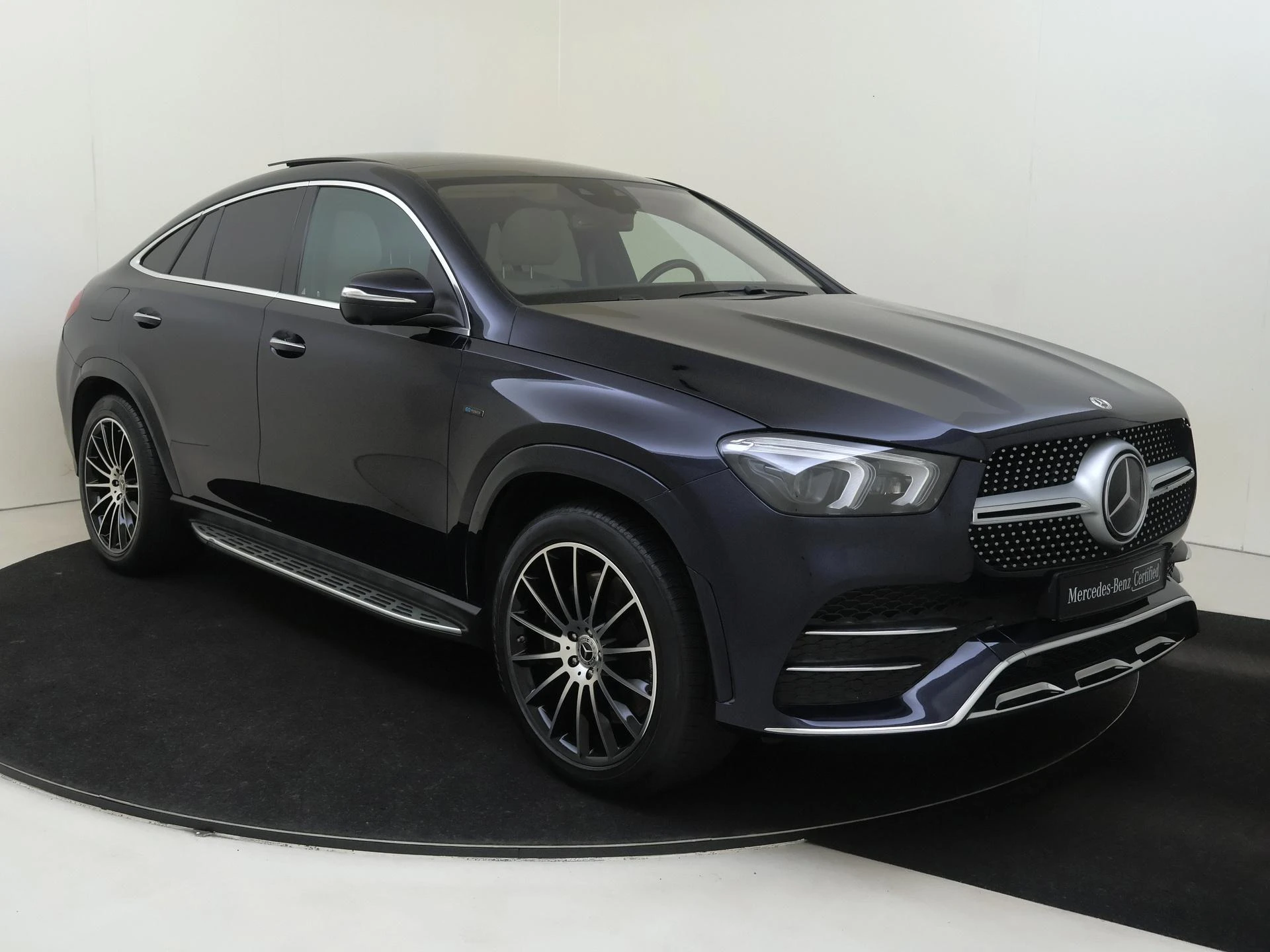 Mercedes-Benz-GLE-image-1