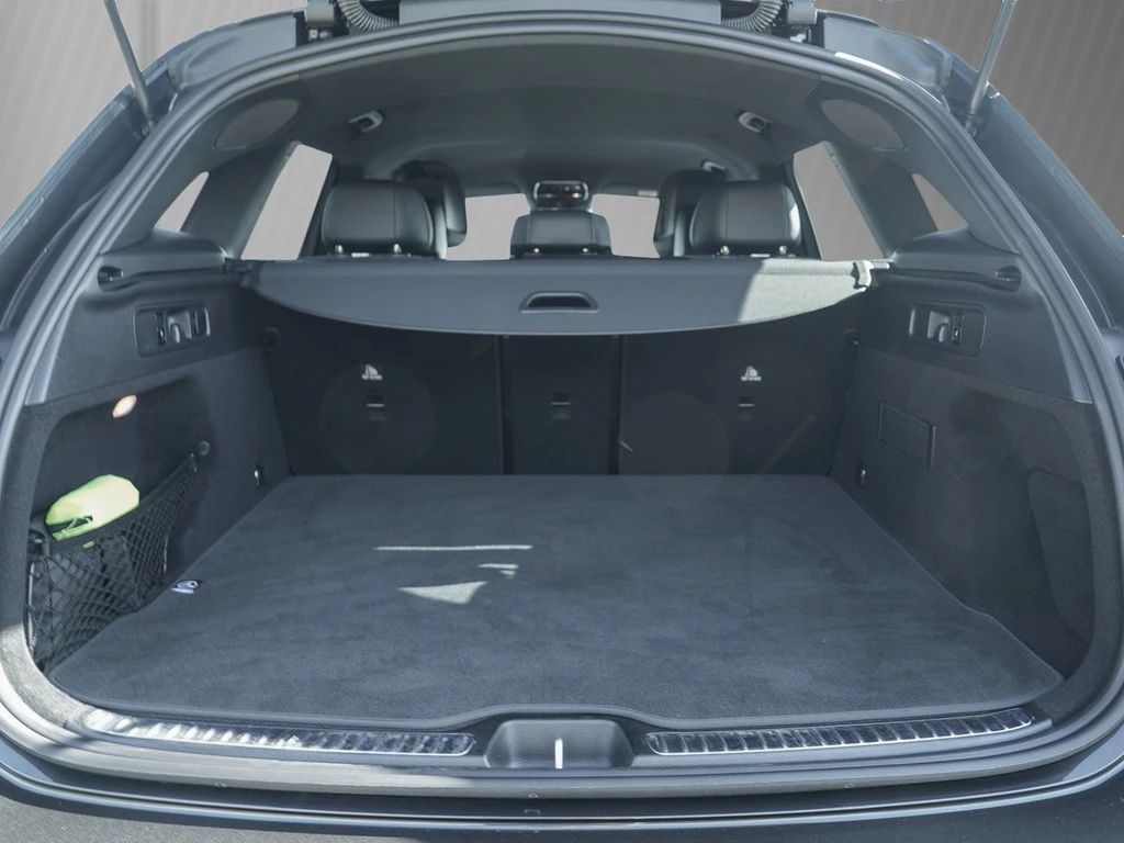 Mercedes-Benz-GLC-image-5