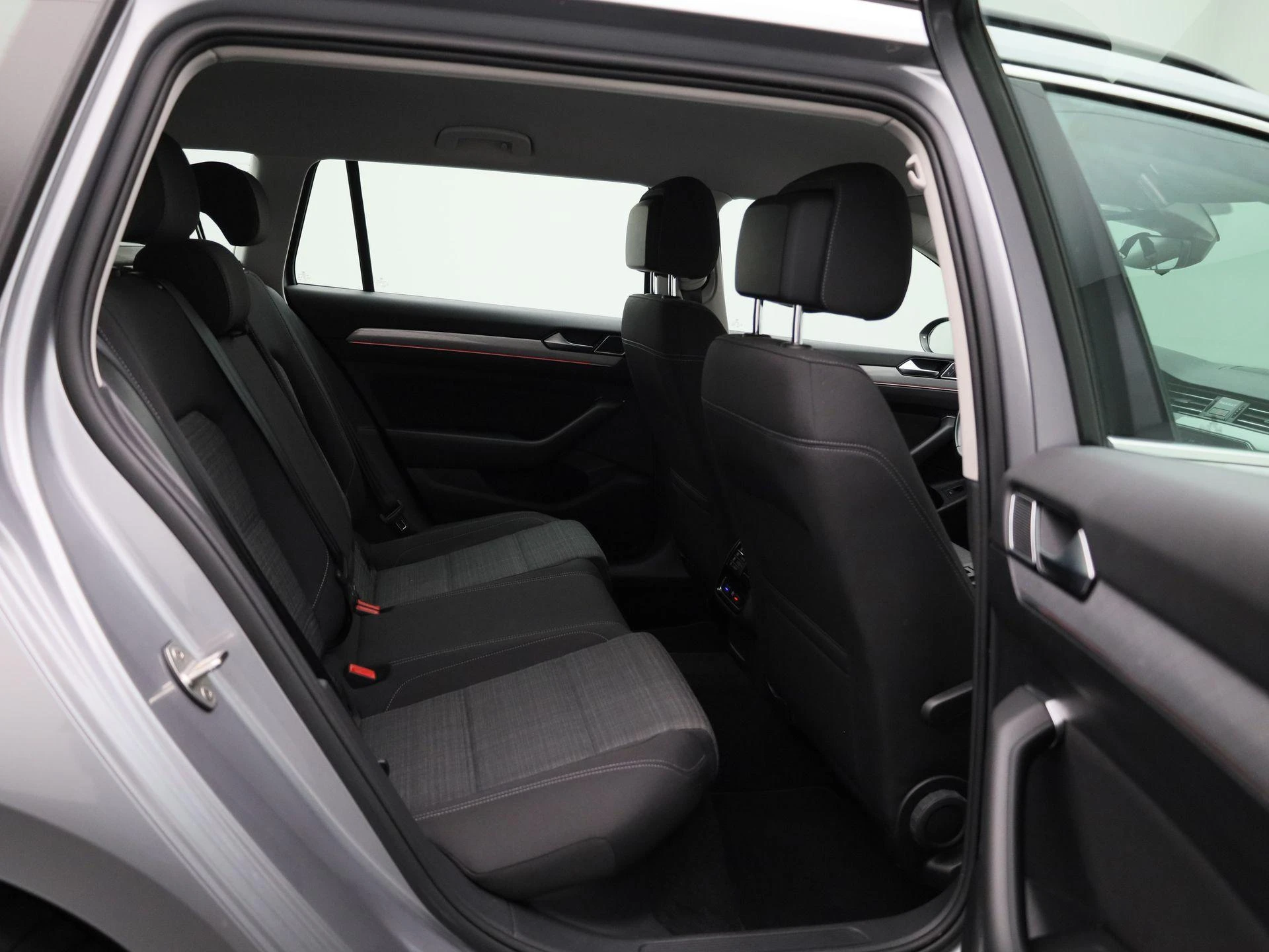 Volkswagen Passat Variant 1.5 TSI Comfortline Business