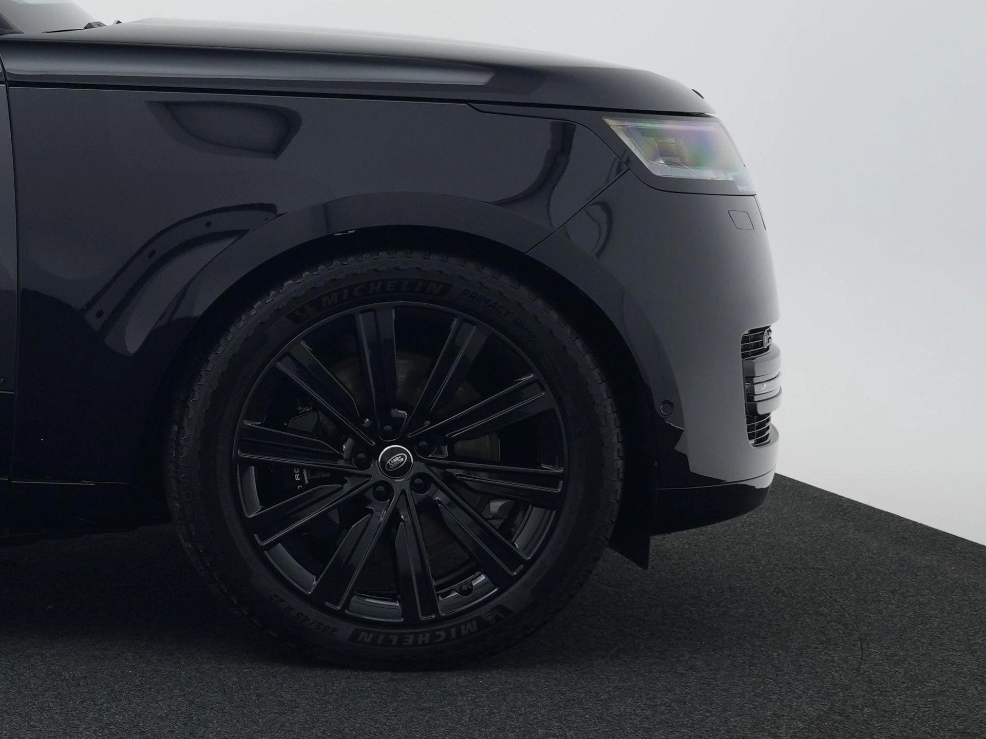 Land Rover-Range Rover-image-8