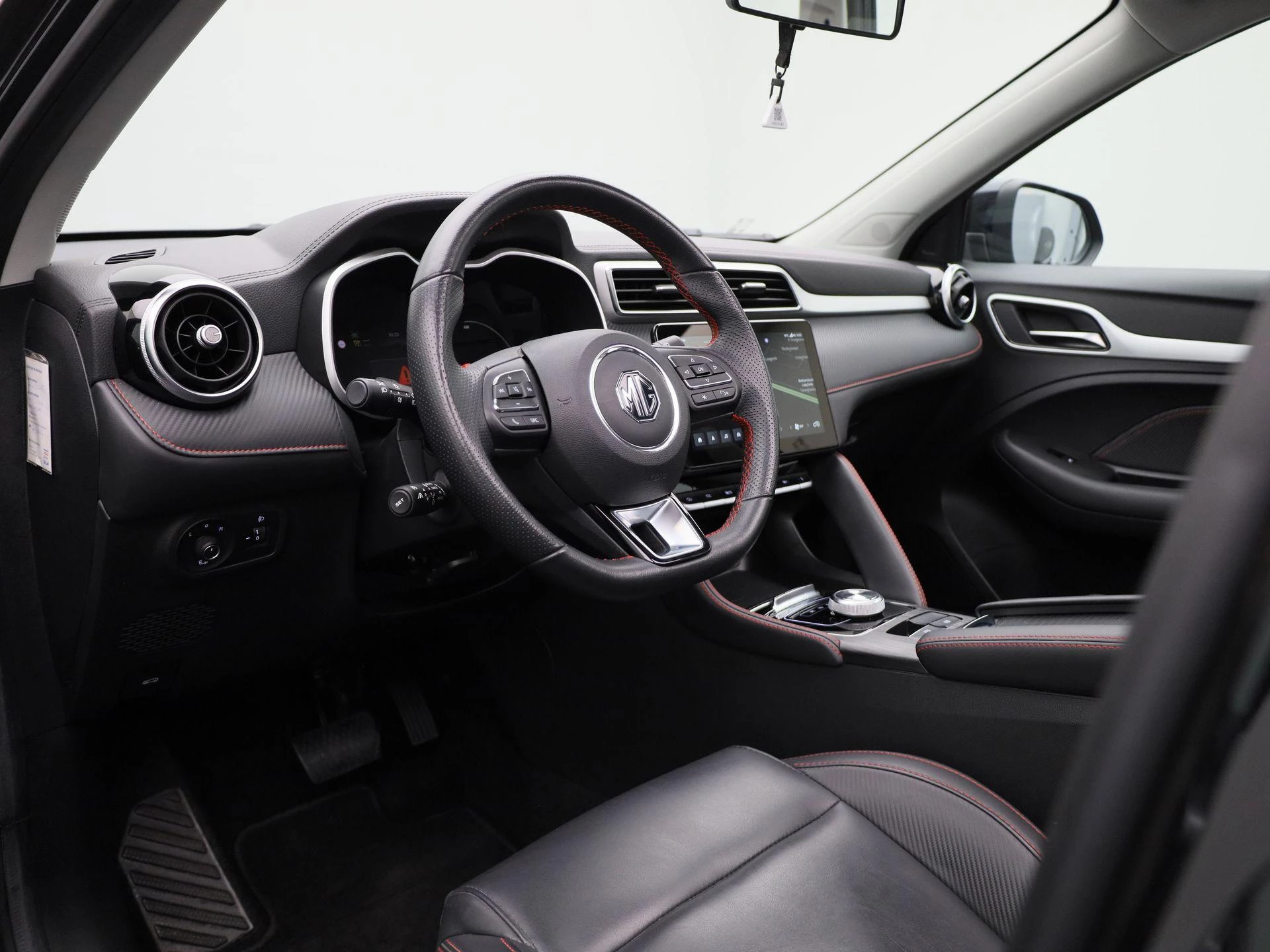 MG ZS EV Long Range Luxury 70 kWh