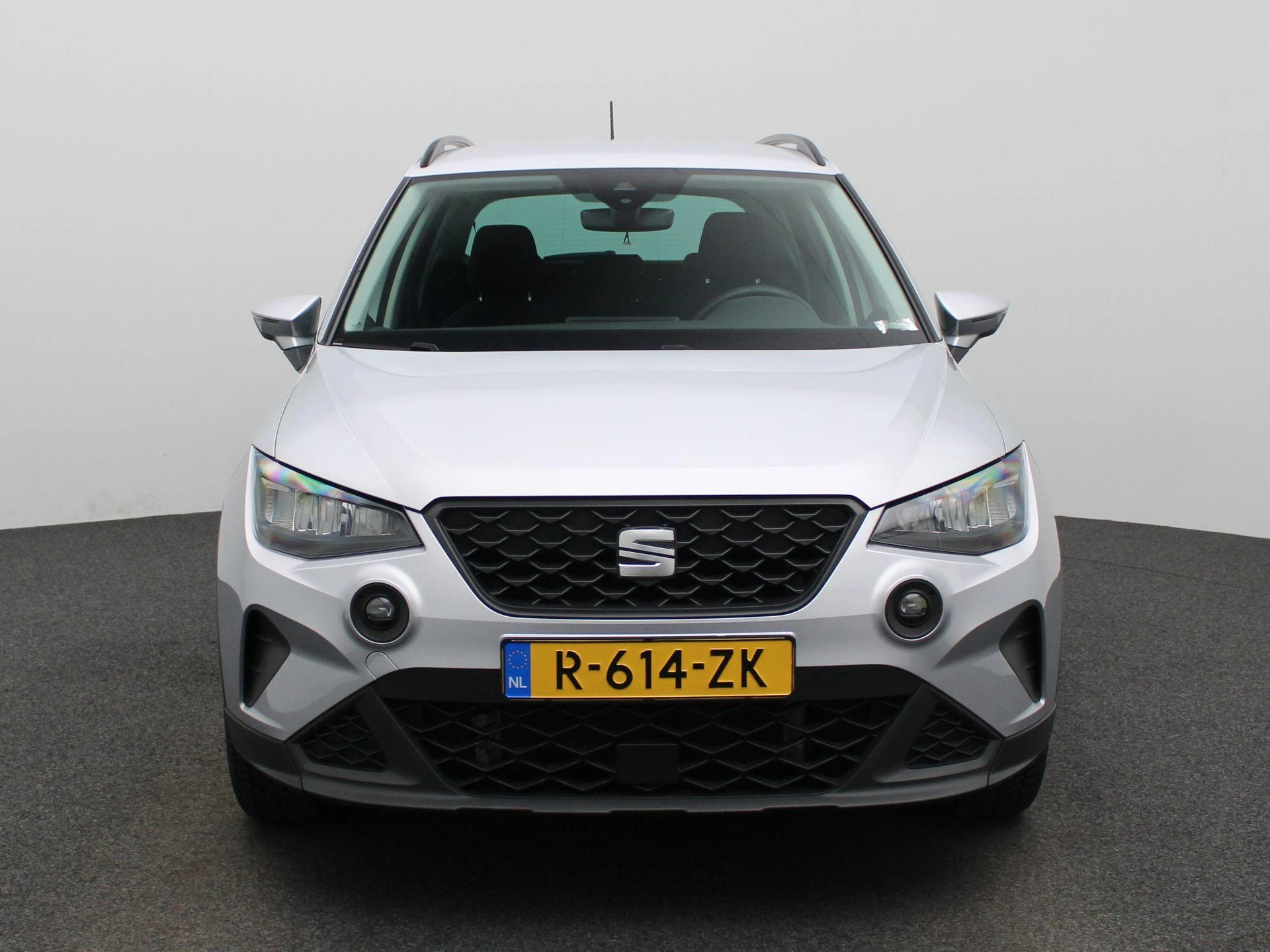 SEAT-Arona-image-2