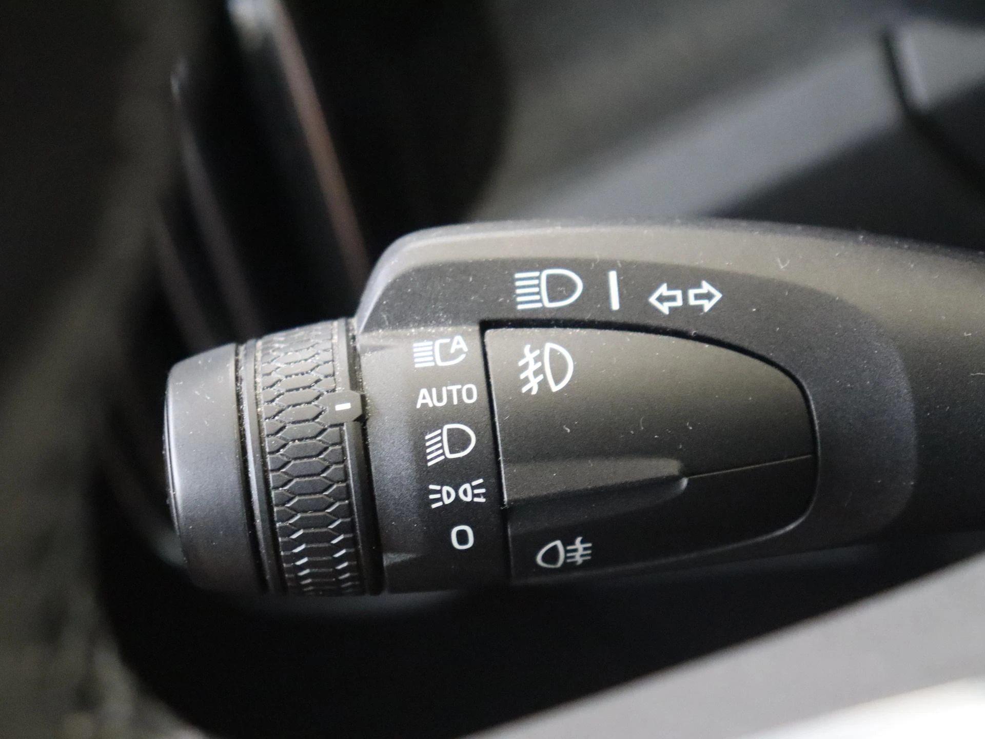 Volvo-XC40-image-21