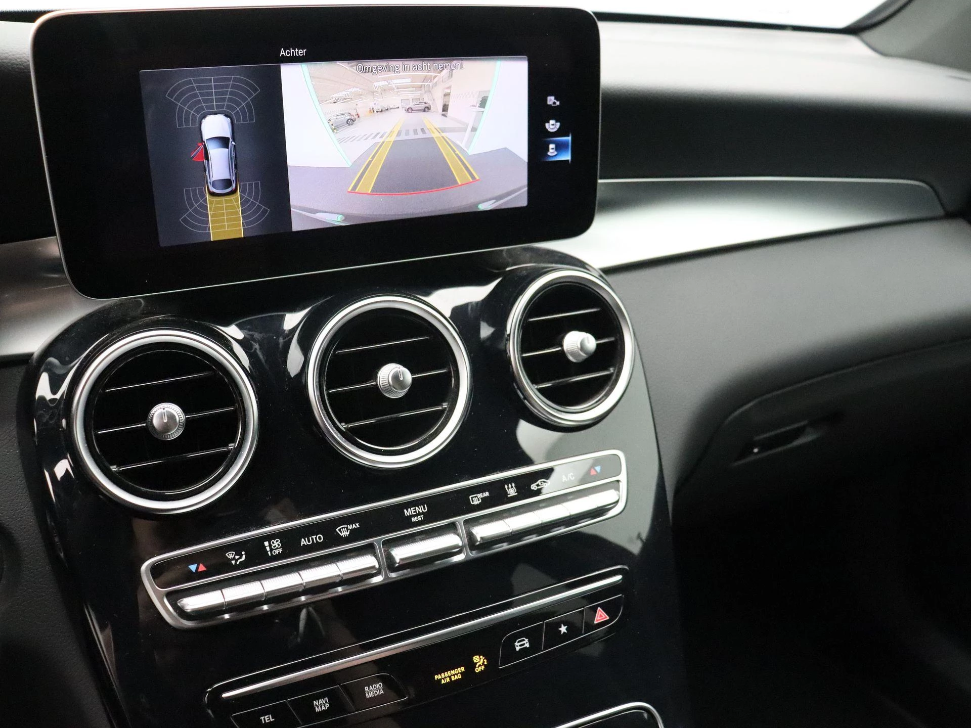Mercedes-Benz GLC 300 de 4M Business Solution Coupé + LEDER + CARPLAY +