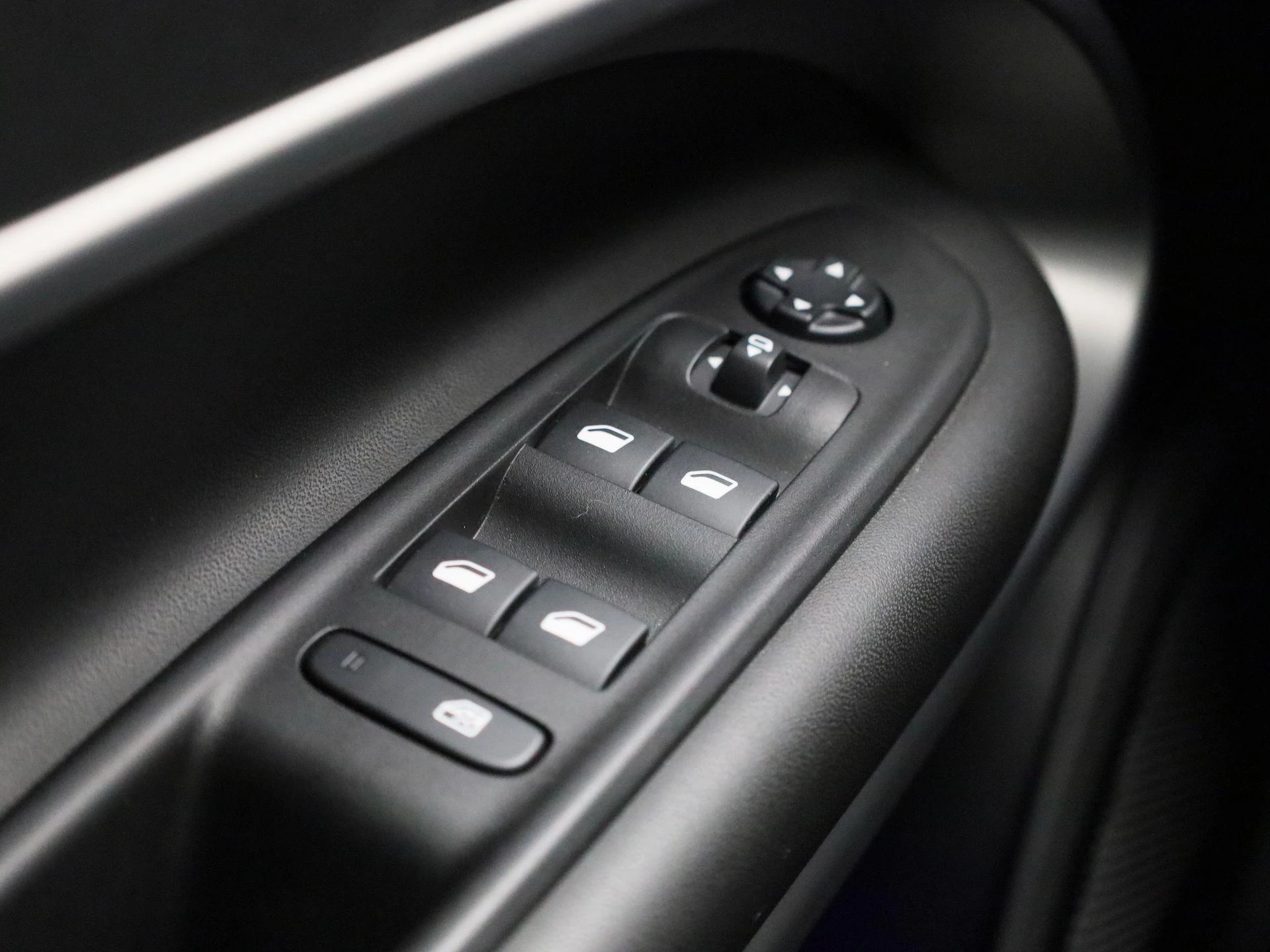 Jeep-Avenger-image-35