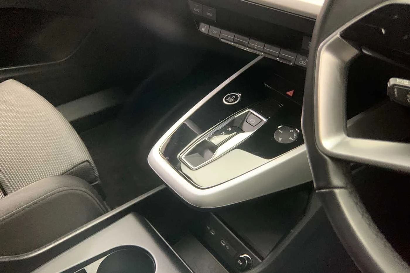 Audi-Q4 e-tron-image-7