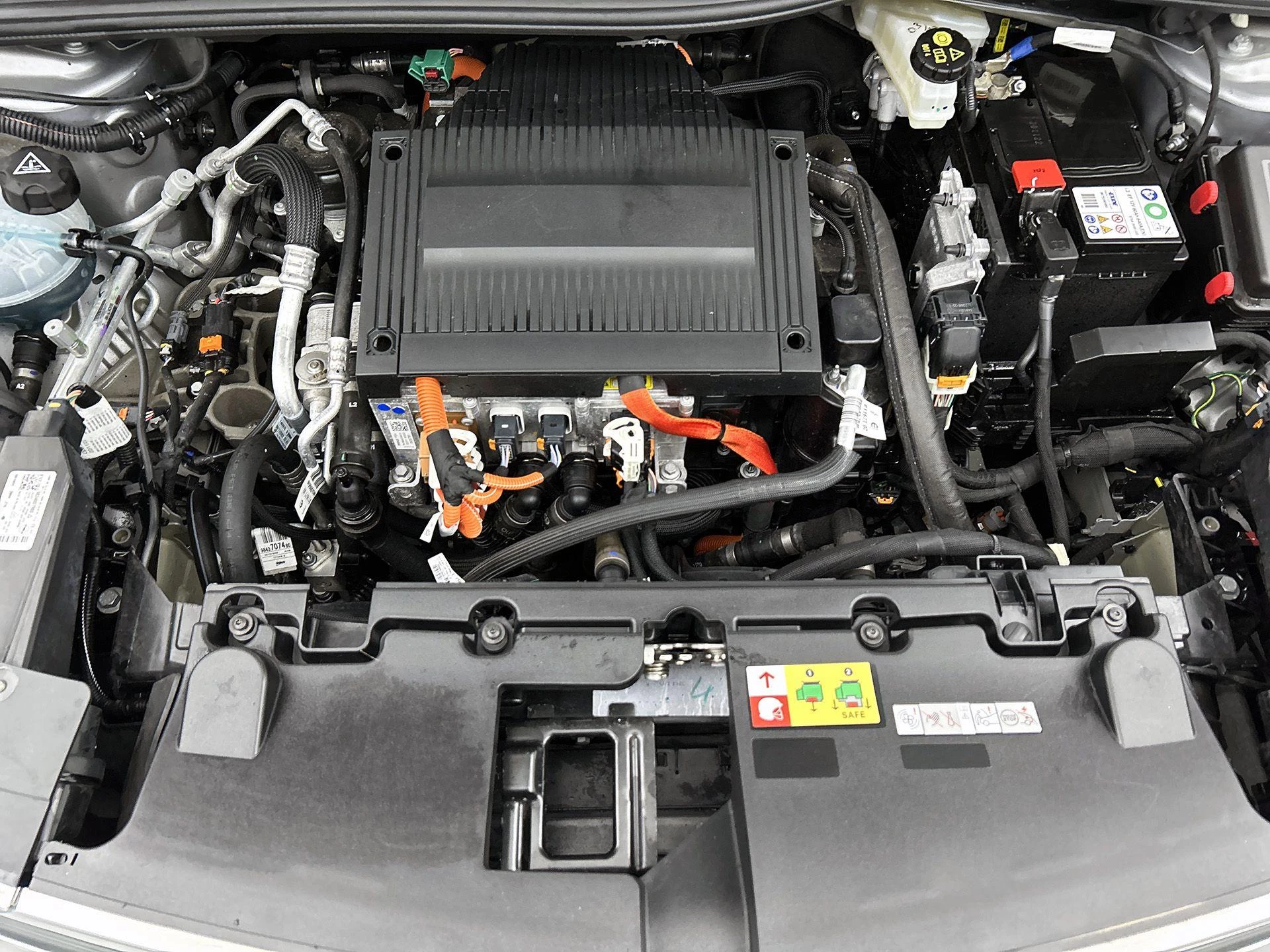 Opel-Mokka-e-image-25