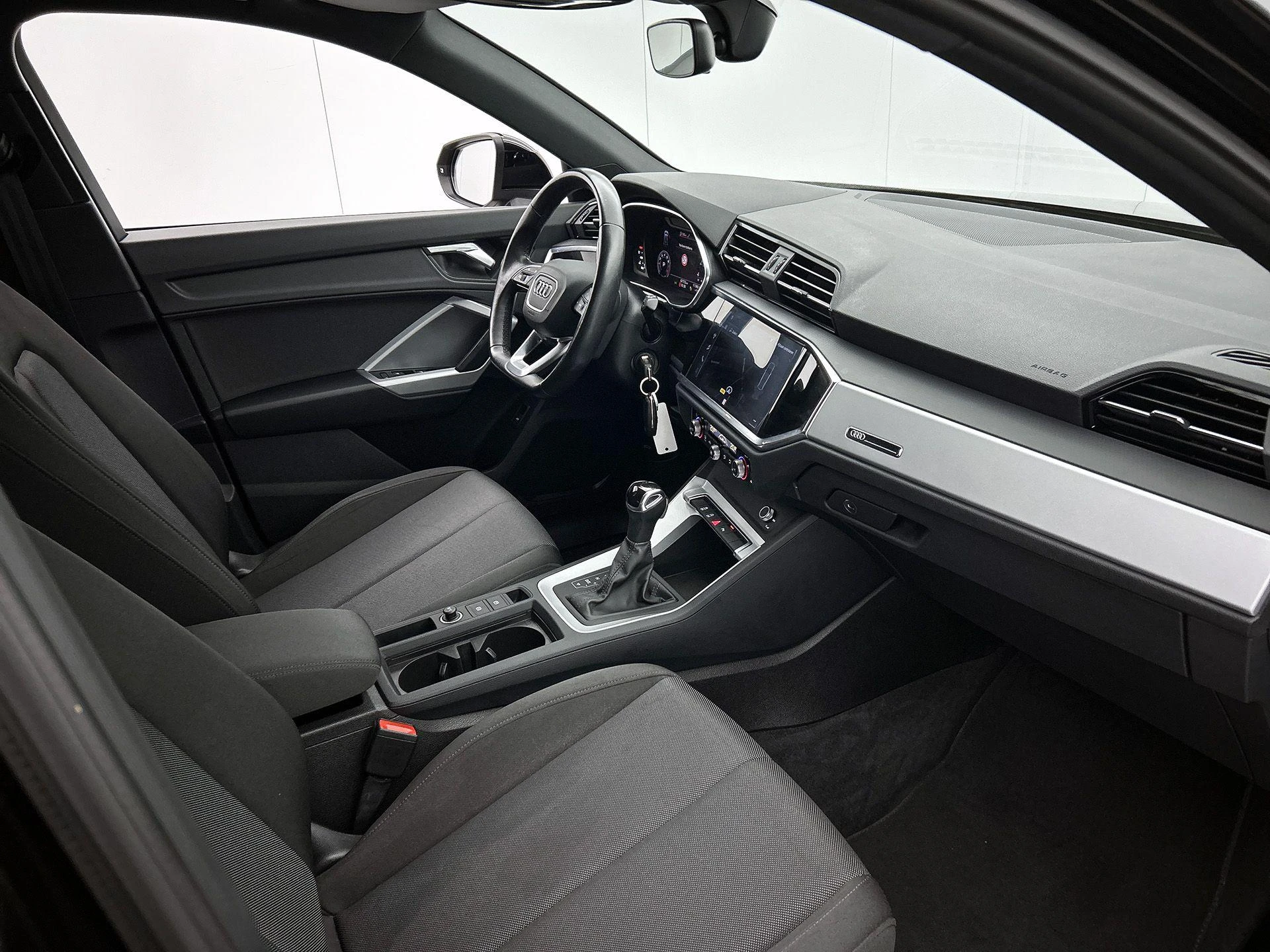 Audi-Q3-image-20