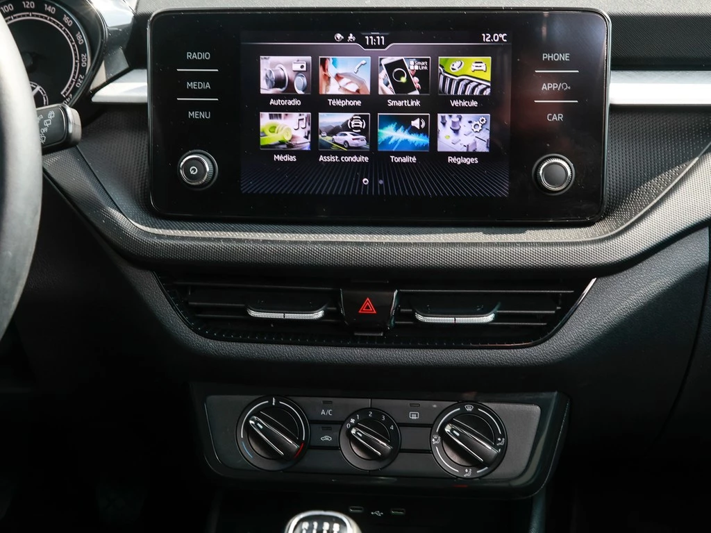 Škoda Fabia 1.0 TSI Ambition *LED*Smart-Link*Soundsystem*PDC*DAB*Lane-Assist*Klima