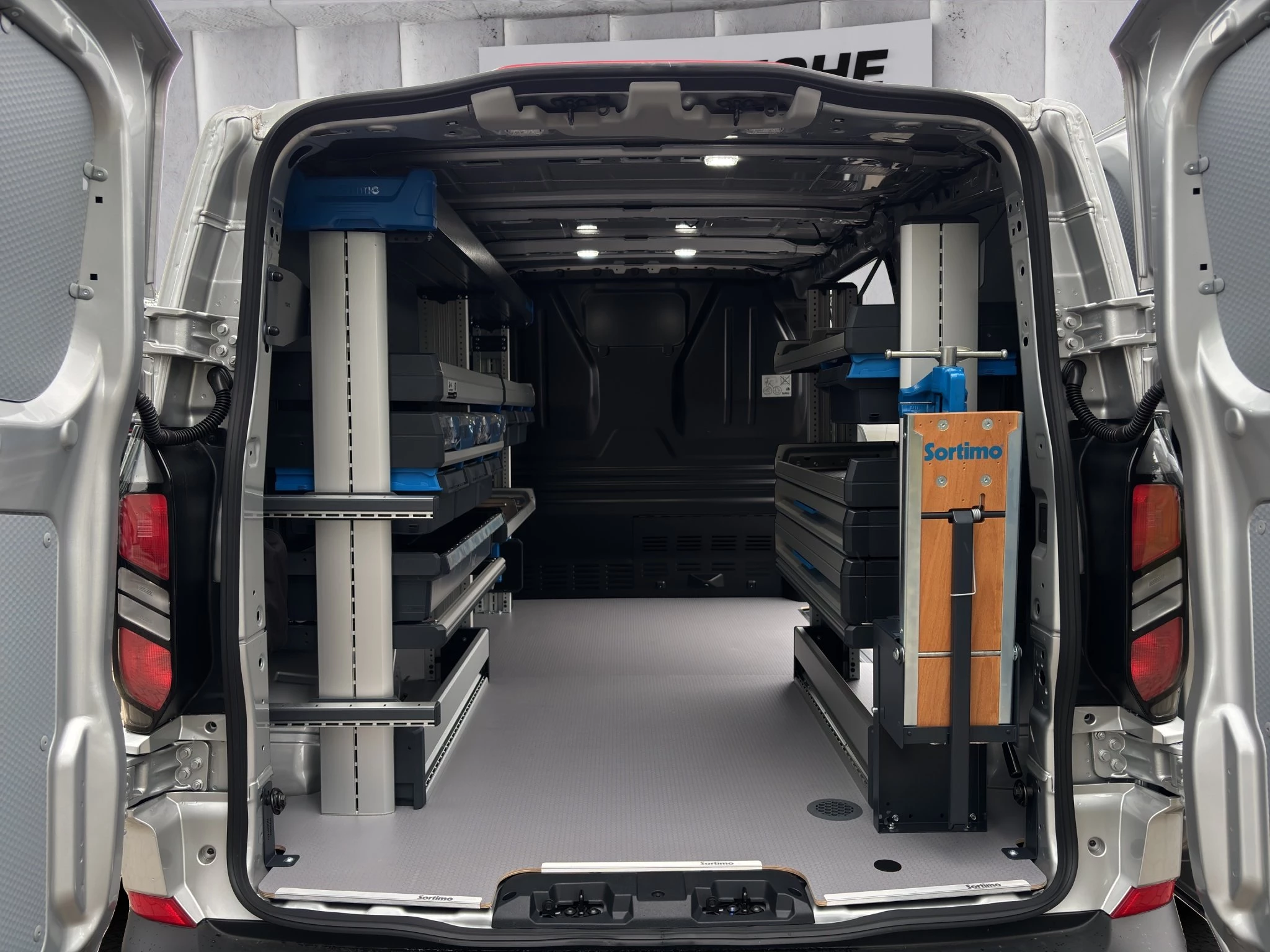 Ford Transit Custom Trend Service-Line PHEV 320 L1 *Aktion inkl. Macher Prämie bis 30.06.2026*
