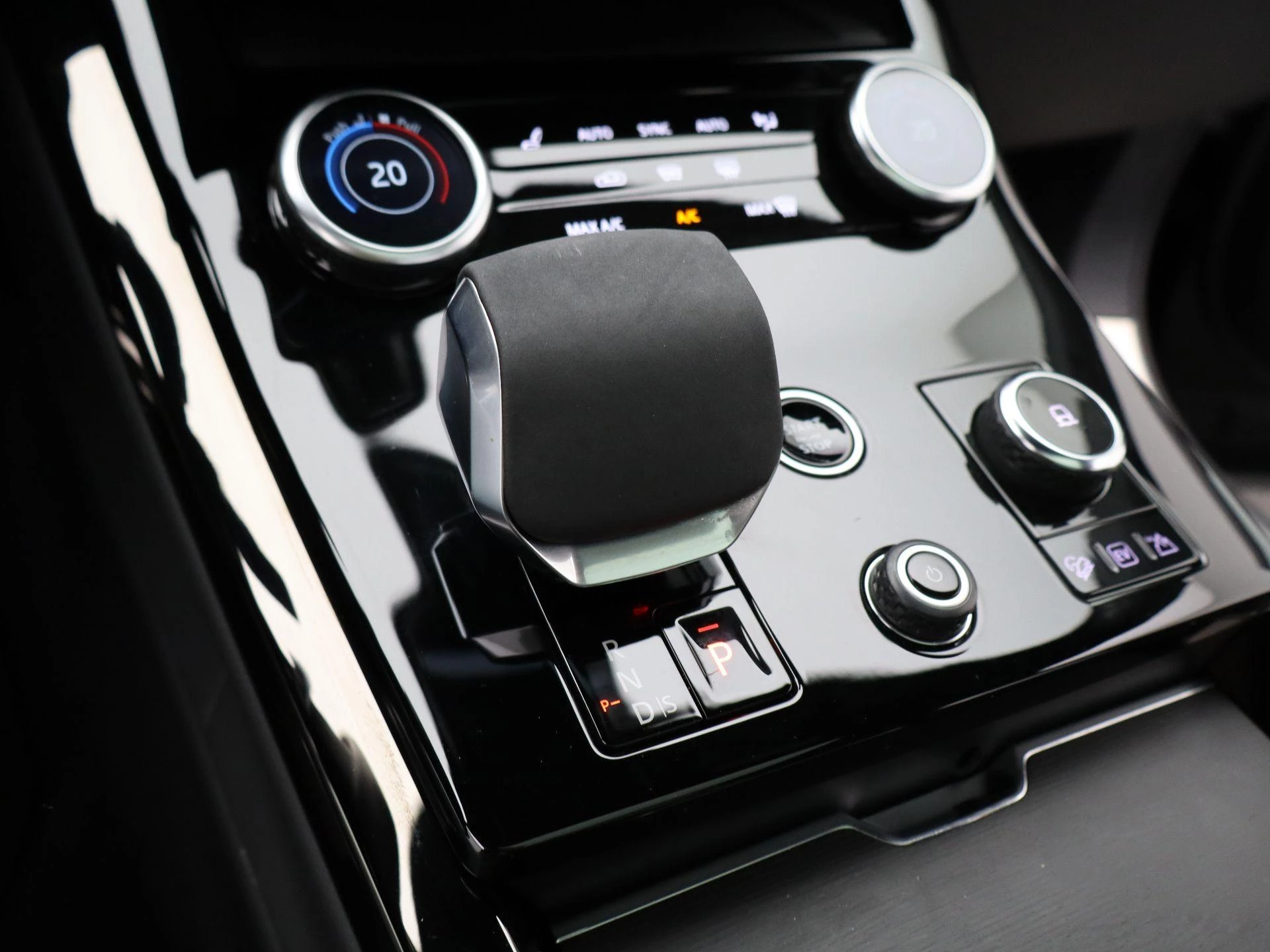 Land Rover-Range Rover Sport-image-19