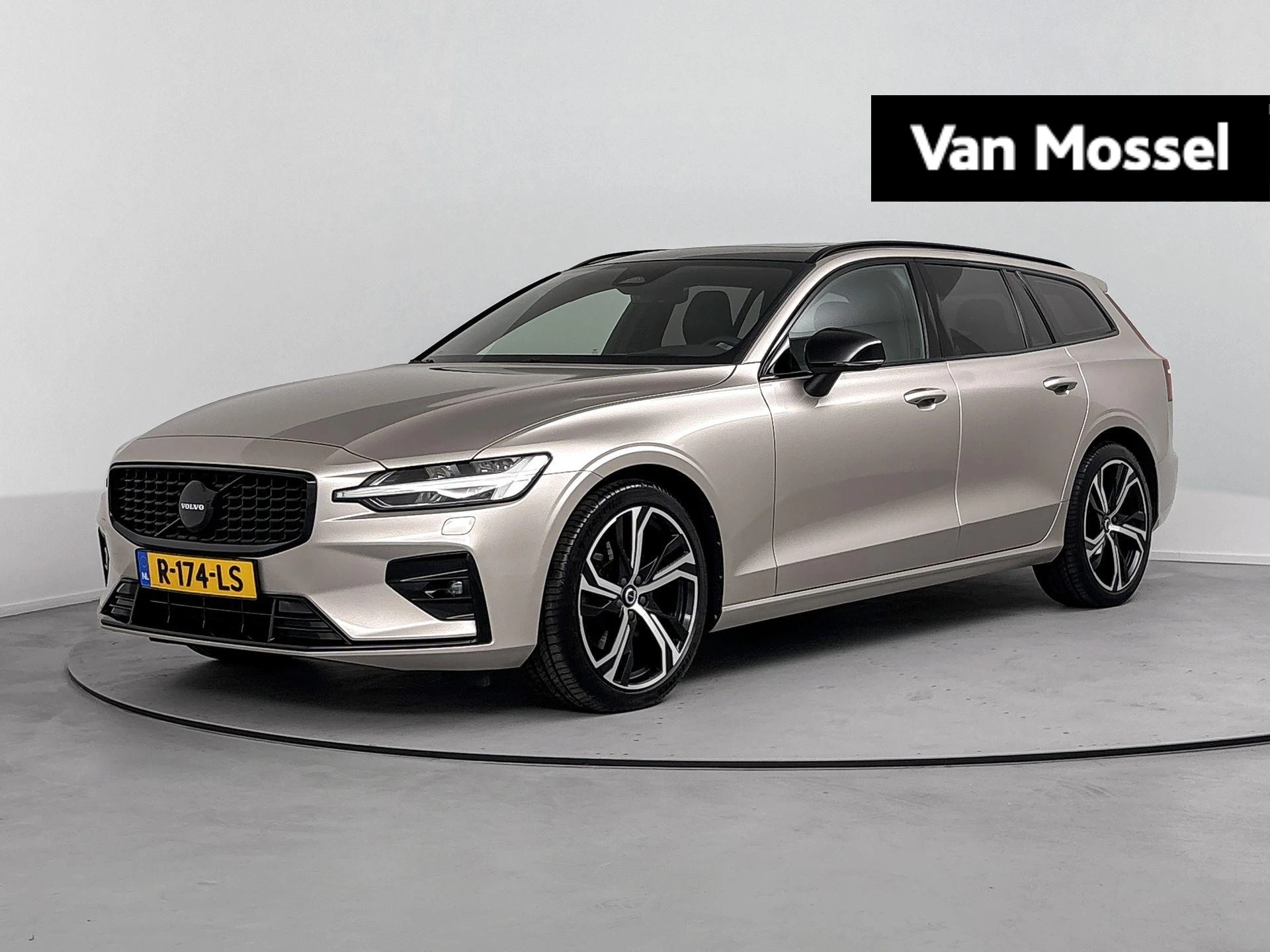 Volvo-V60-image-0