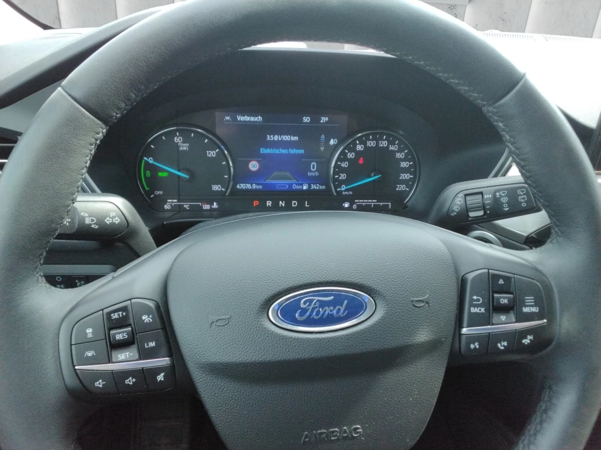 Ford-Kuga-image-11