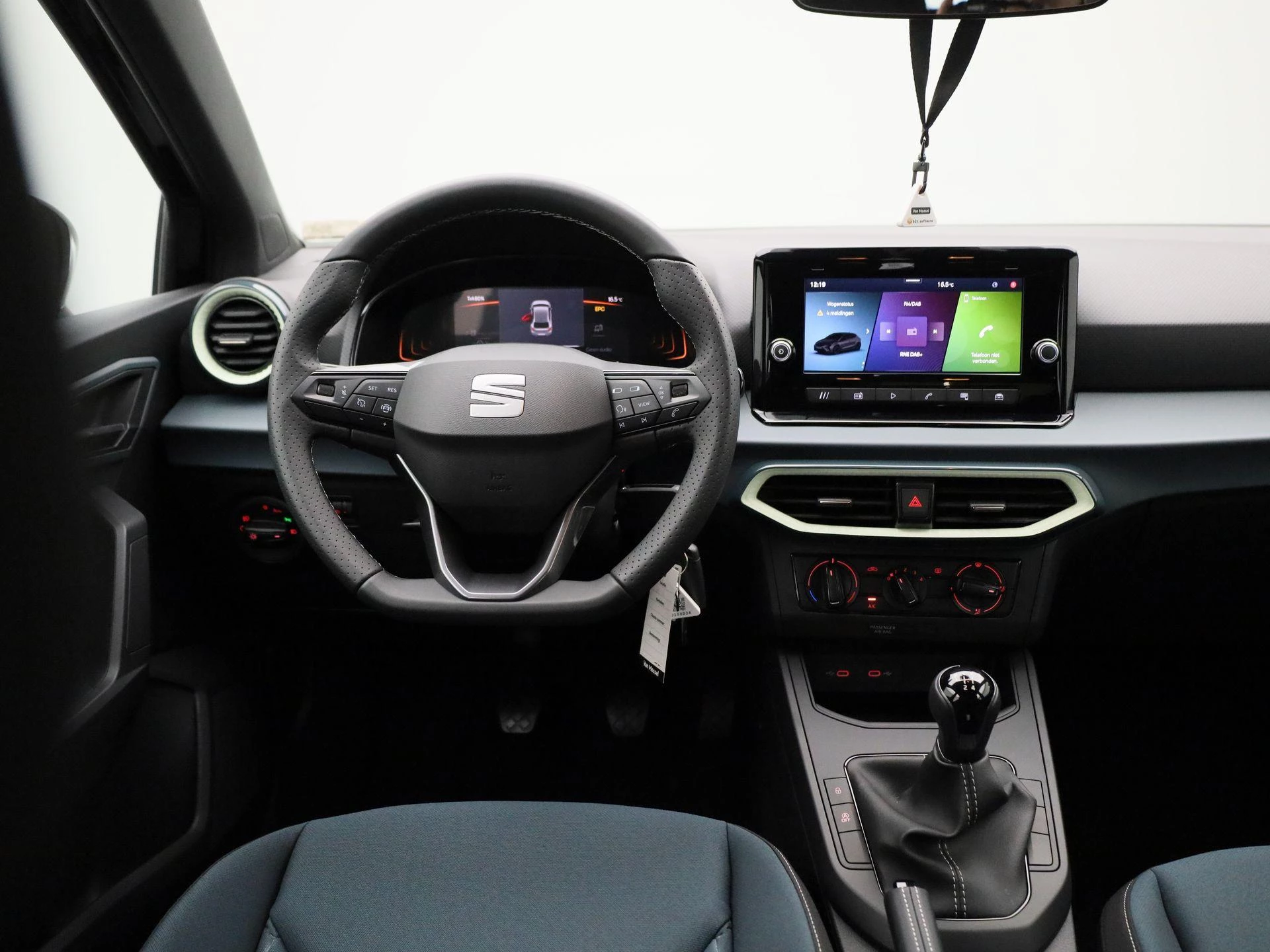 SEAT-Ibiza-image-9