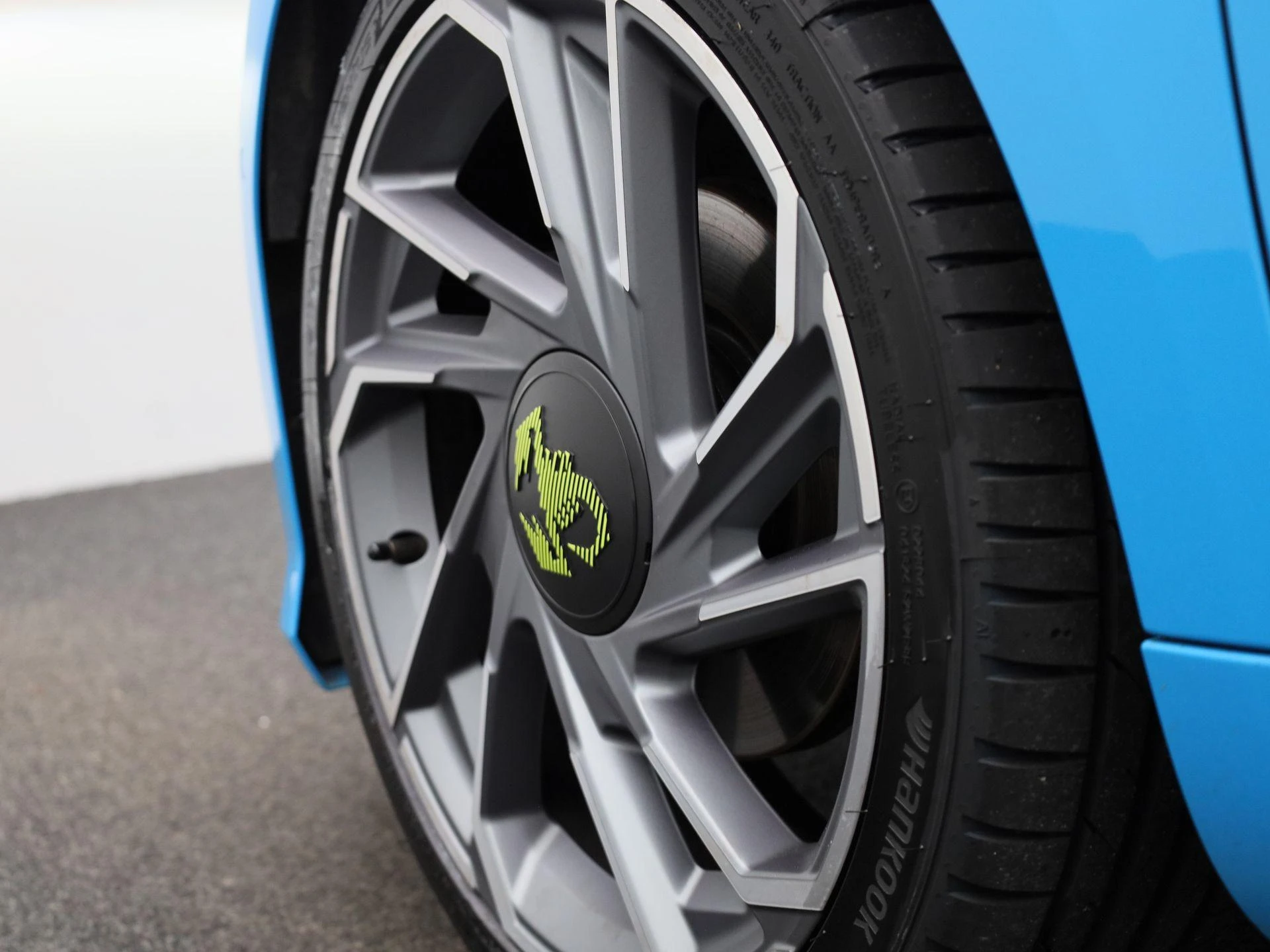 Abarth 500 Abarth Scorpionissima 42 kWh