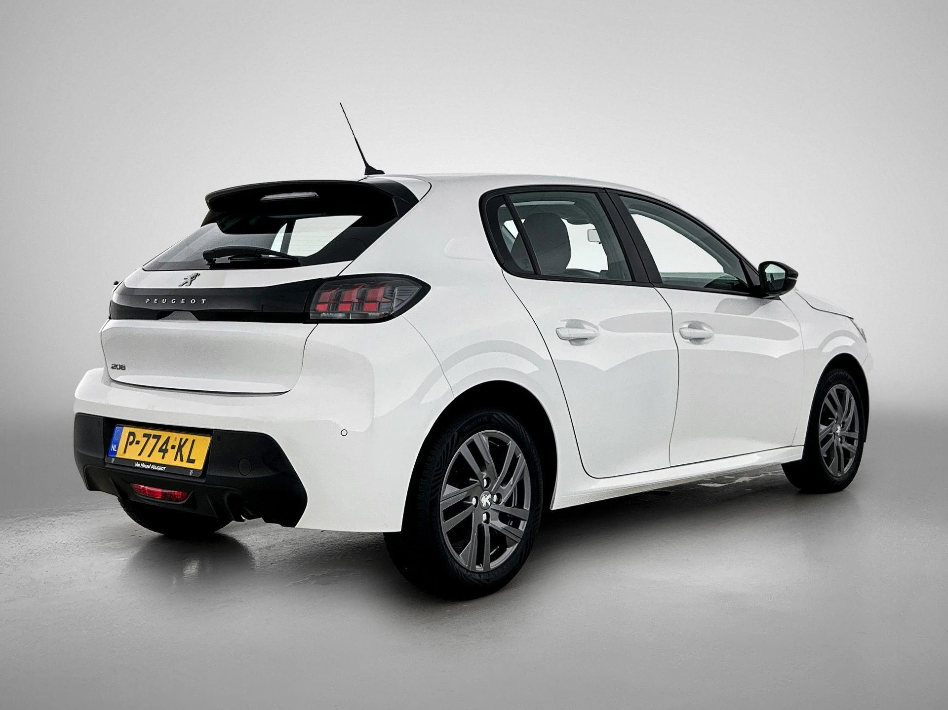 Peugeot-208-image-3