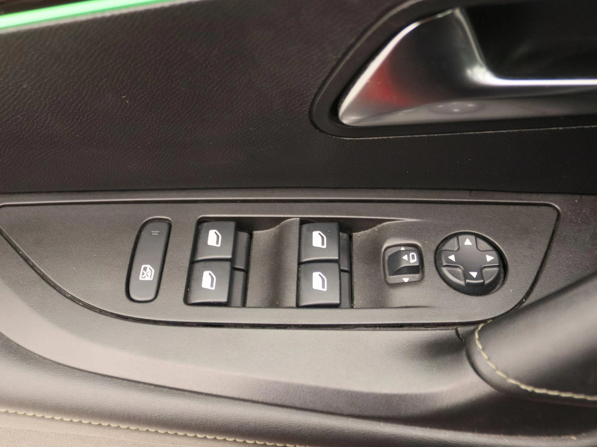Peugeot-2008-image-20