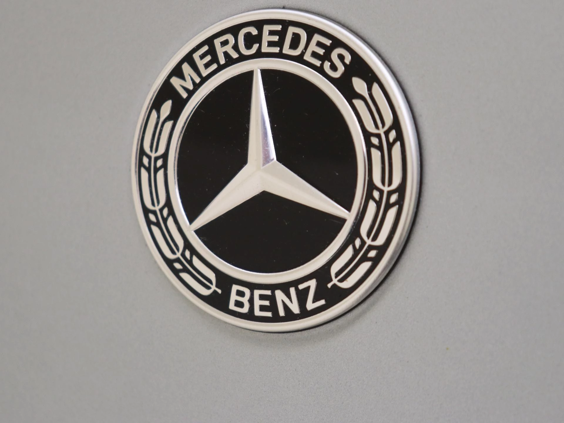 Mercedes-Benz A-Klasse 250 e Business Solution AMG