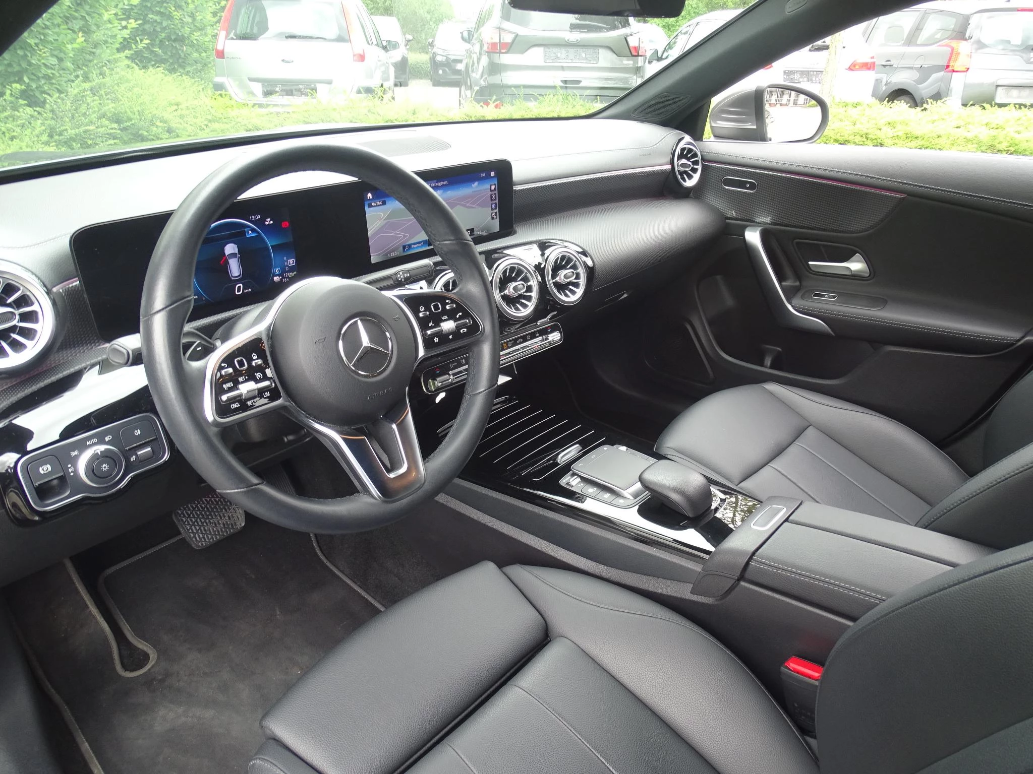 Mercedes-Benz CLA Shooting Brake 250 e Luxury Line