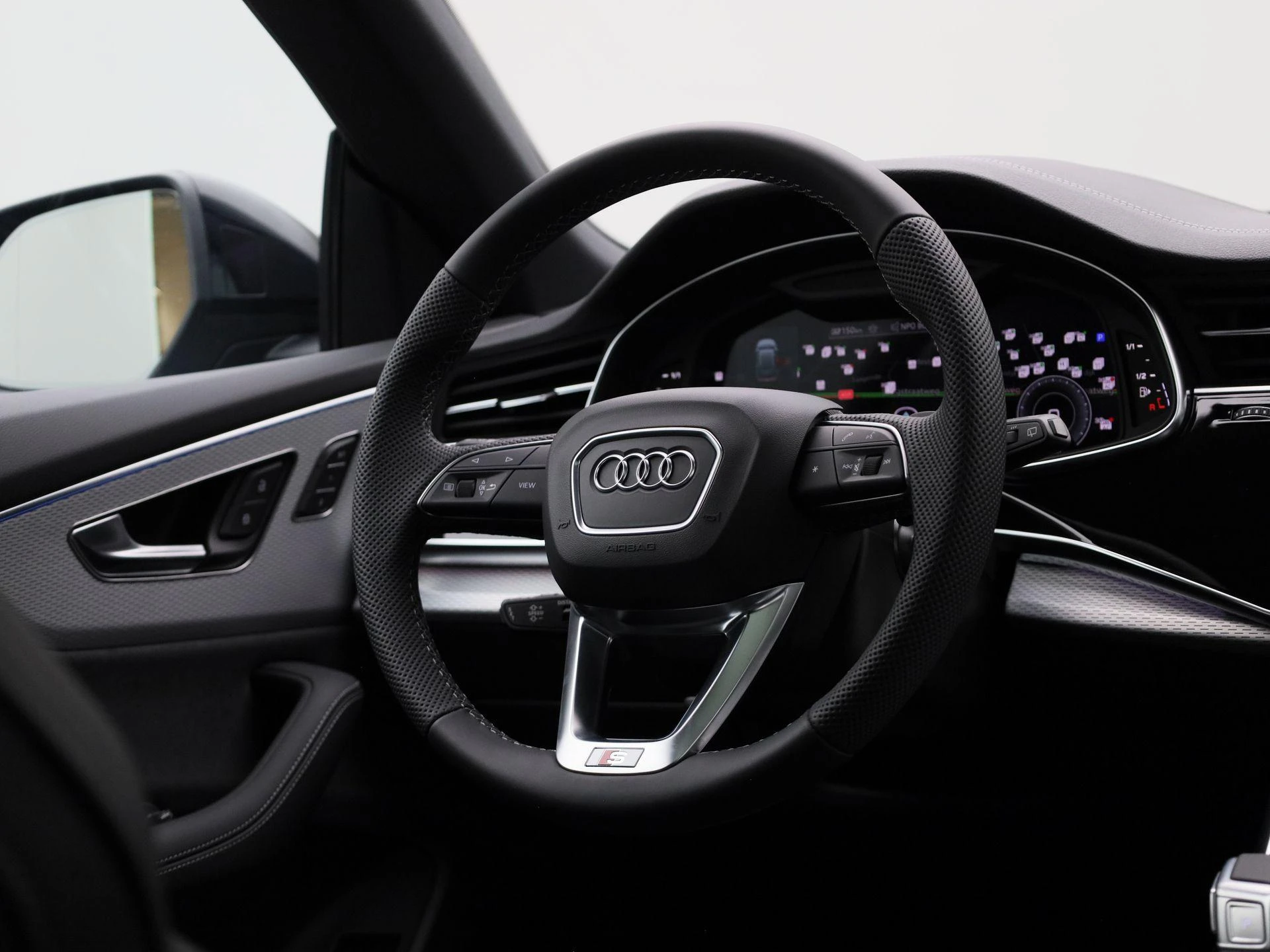 Audi Q8 60 TFSI e quattro Pro Line S Competition 490 PK