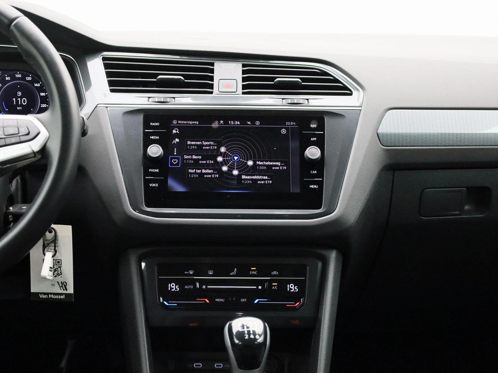 Volkswagen-Tiguan-image-10
