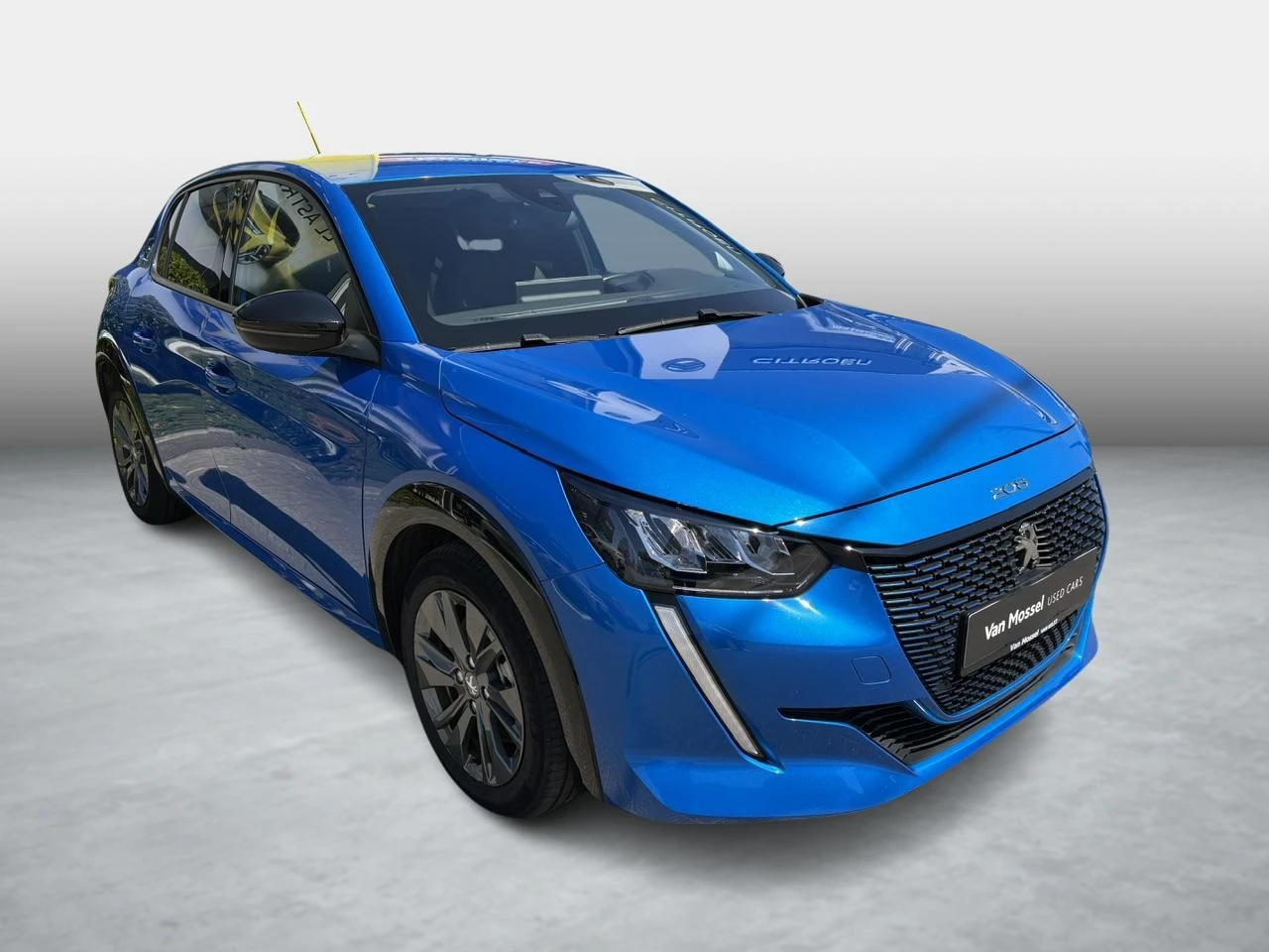 Peugeot-e-208-image-6