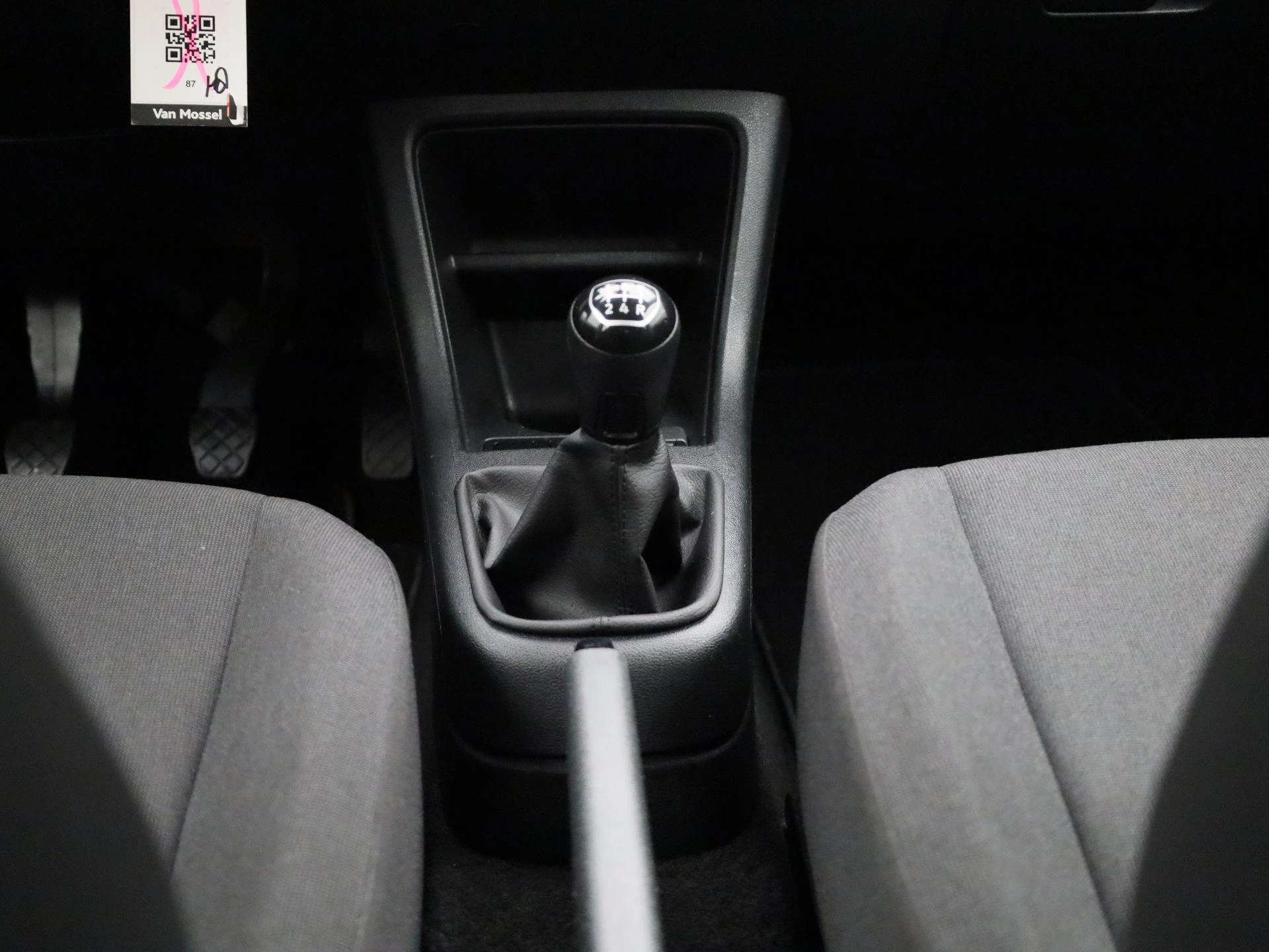 Volkswagen-up!-image-9