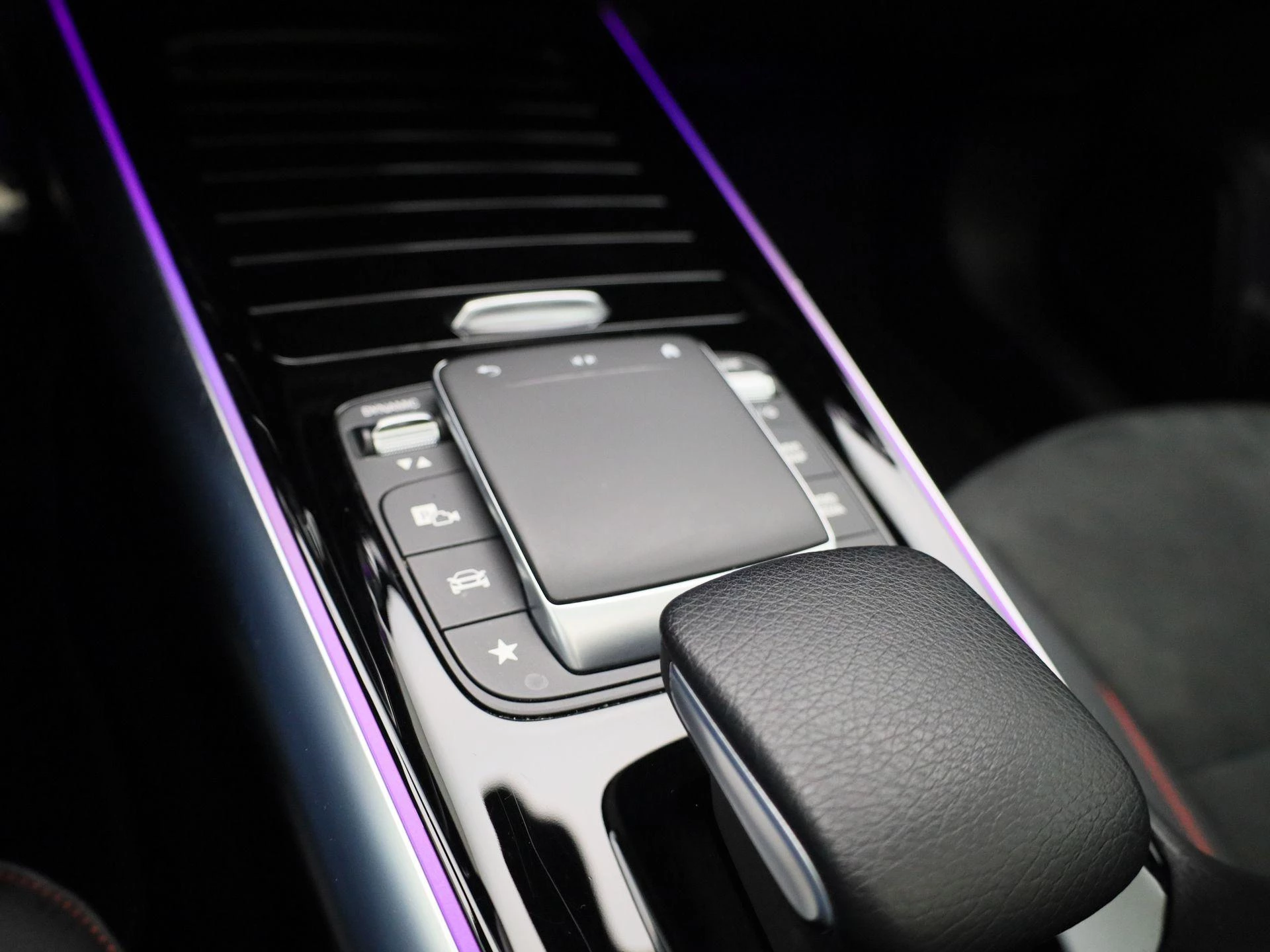 Mercedes-Benz-B-Klasse-image-27