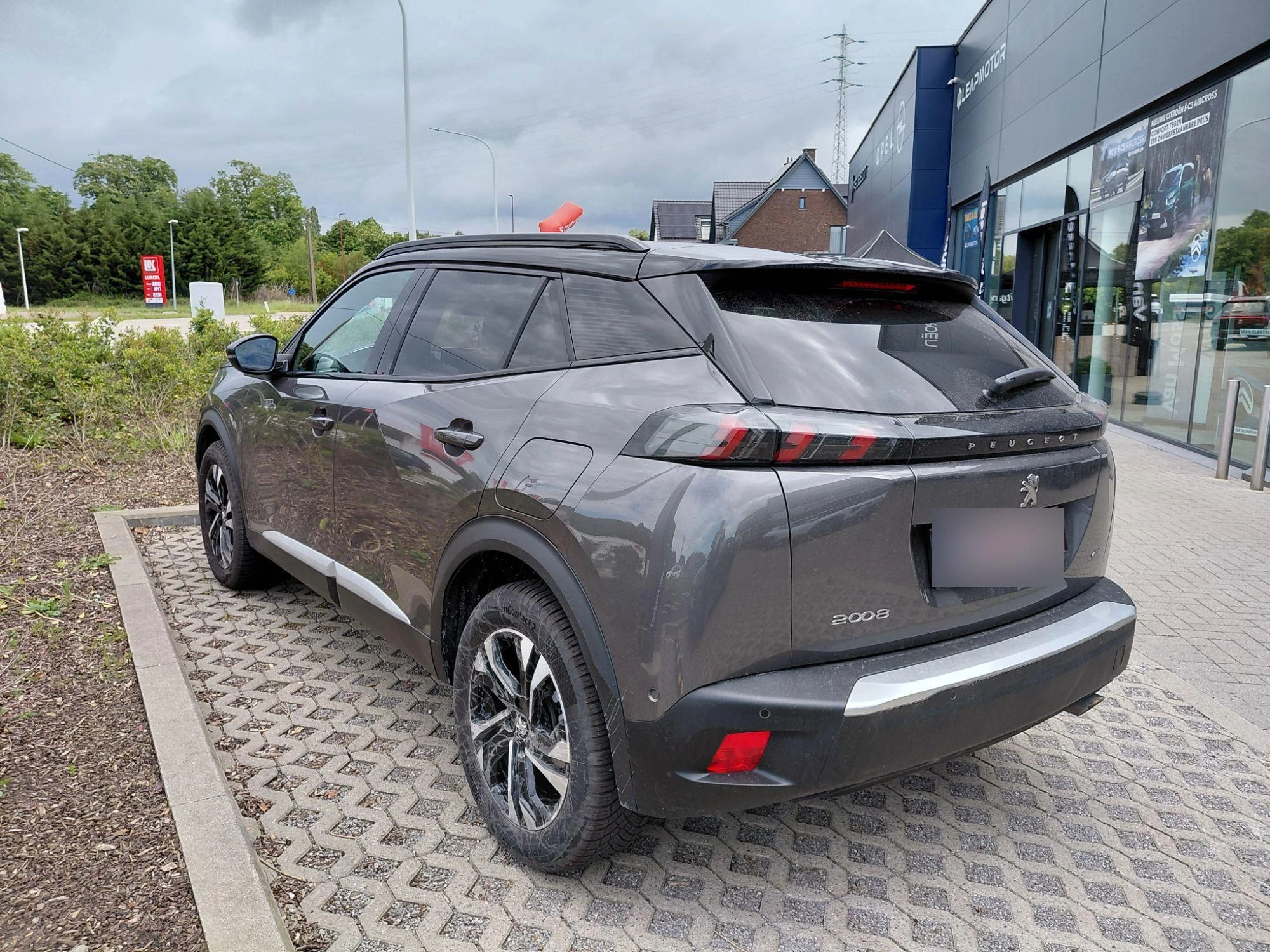 Peugeot-2008-image-4