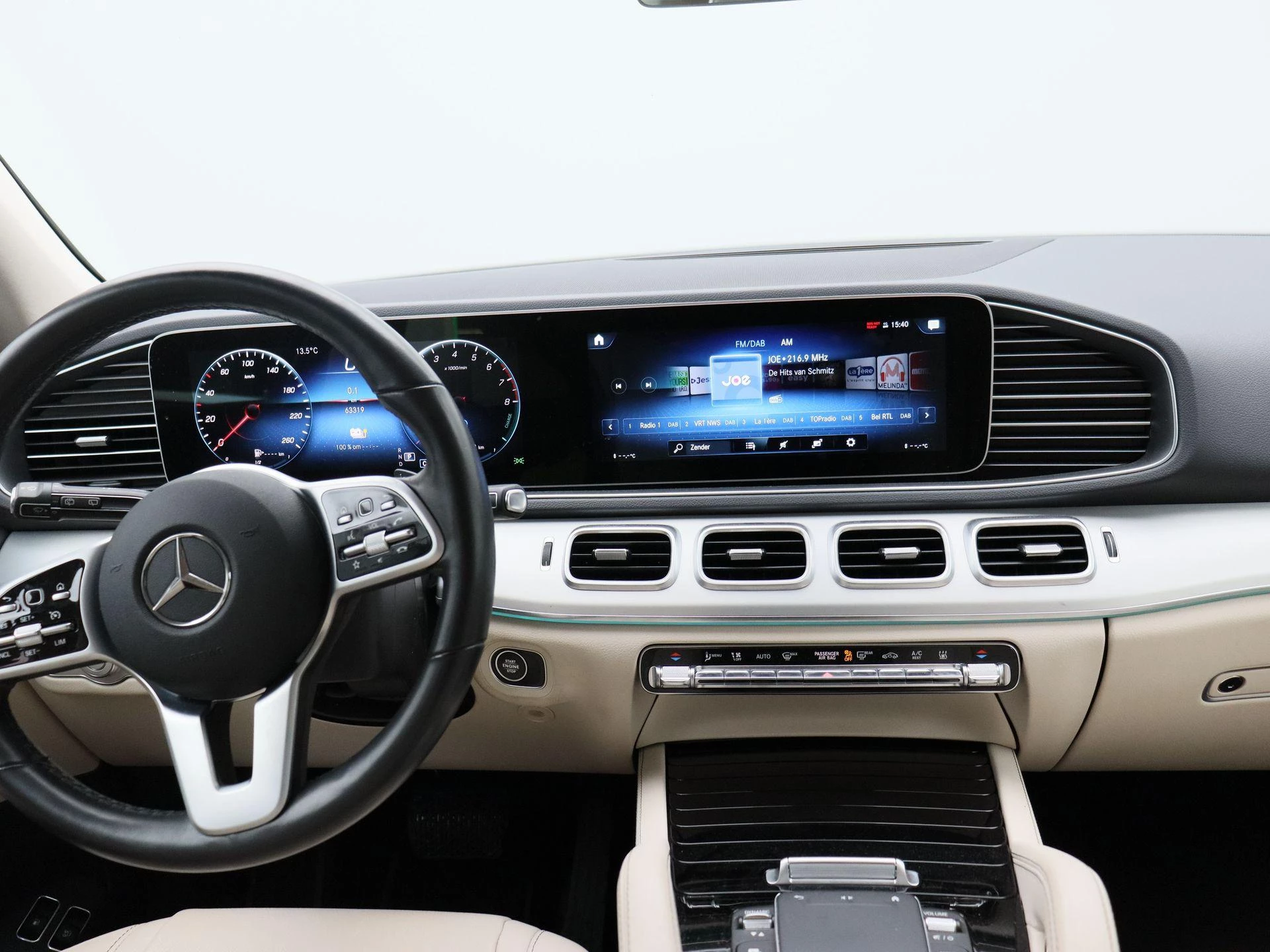 Mercedes-Benz-GLE-image-12