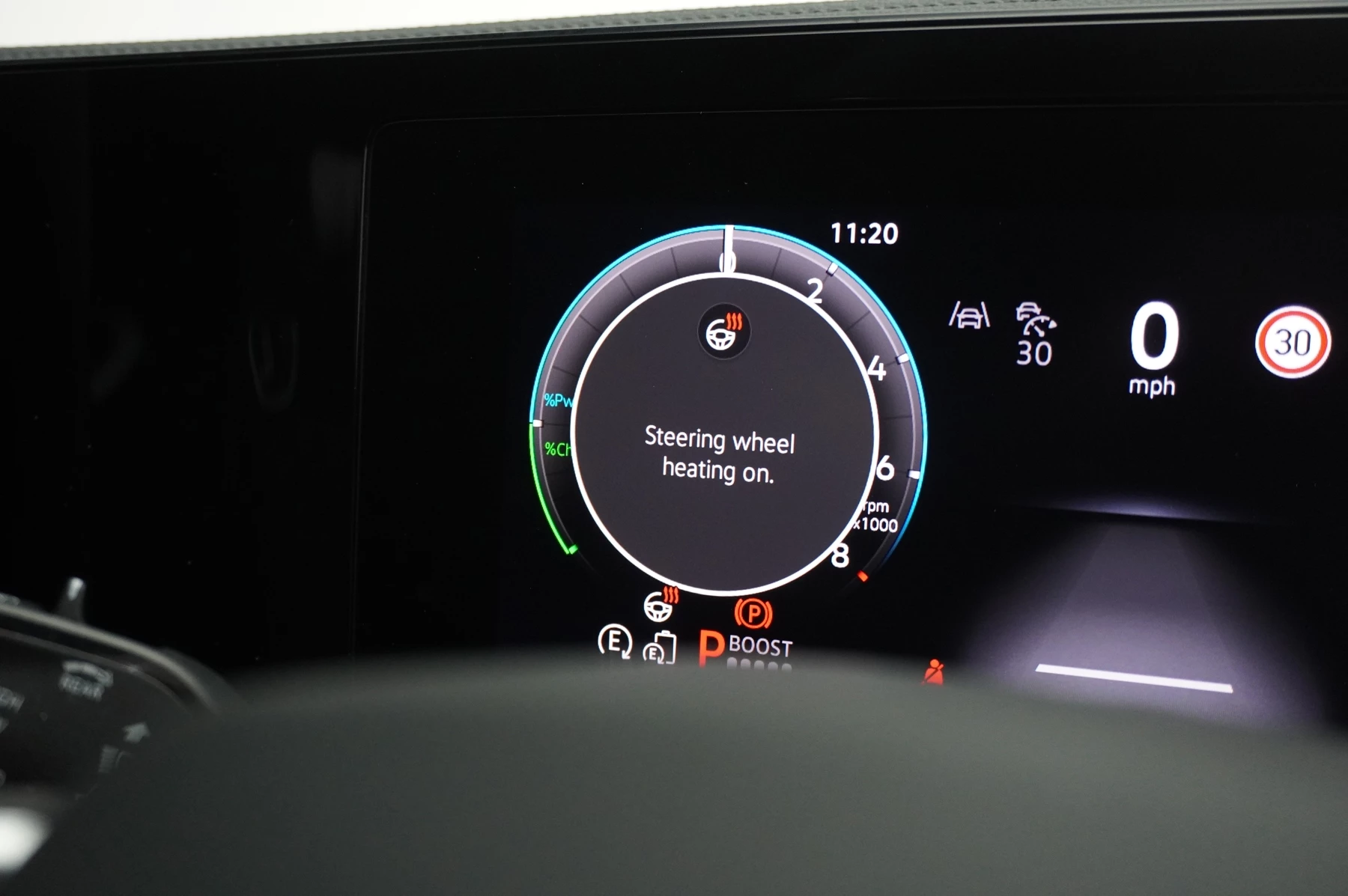 Volkswagen-Tiguan-image-31