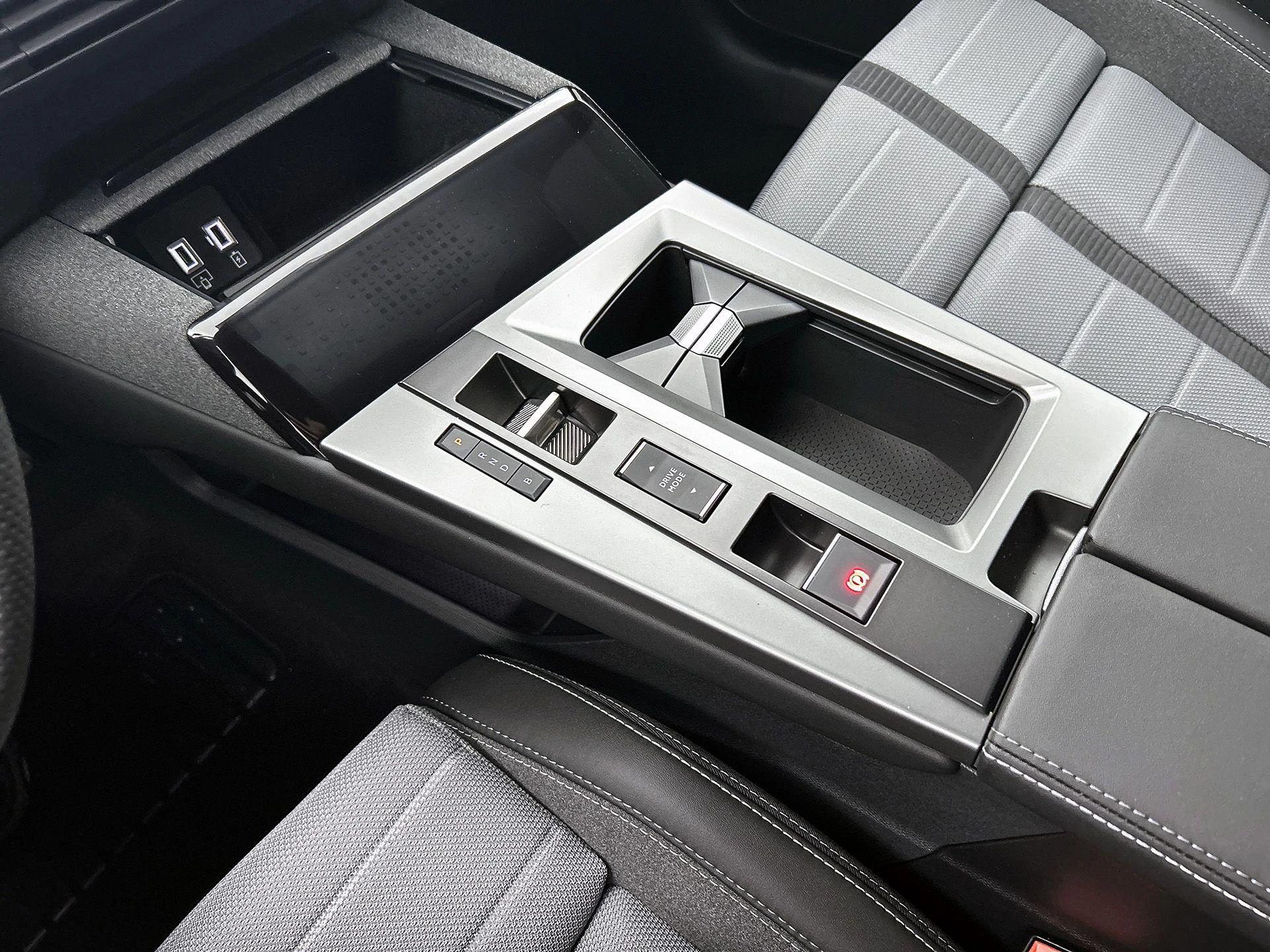 Opel Grandland 1.6 Turbo Plug-in-Hybrid Business Edition