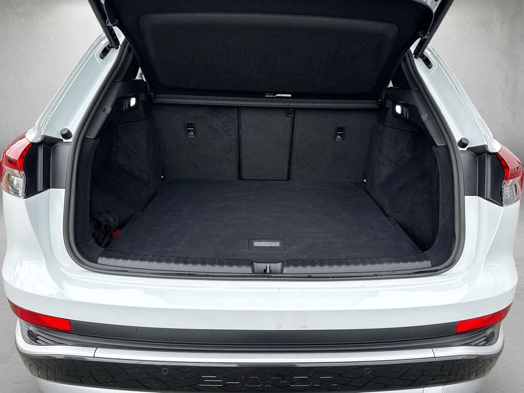 Audi Q4 e-tron 50 quattro *S line*SOH93%*Matrix*Pano*