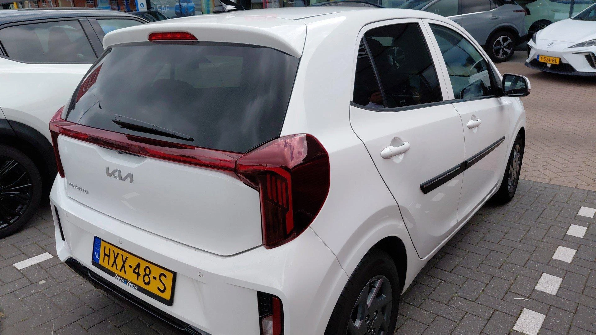 Kia-Picanto-image-4