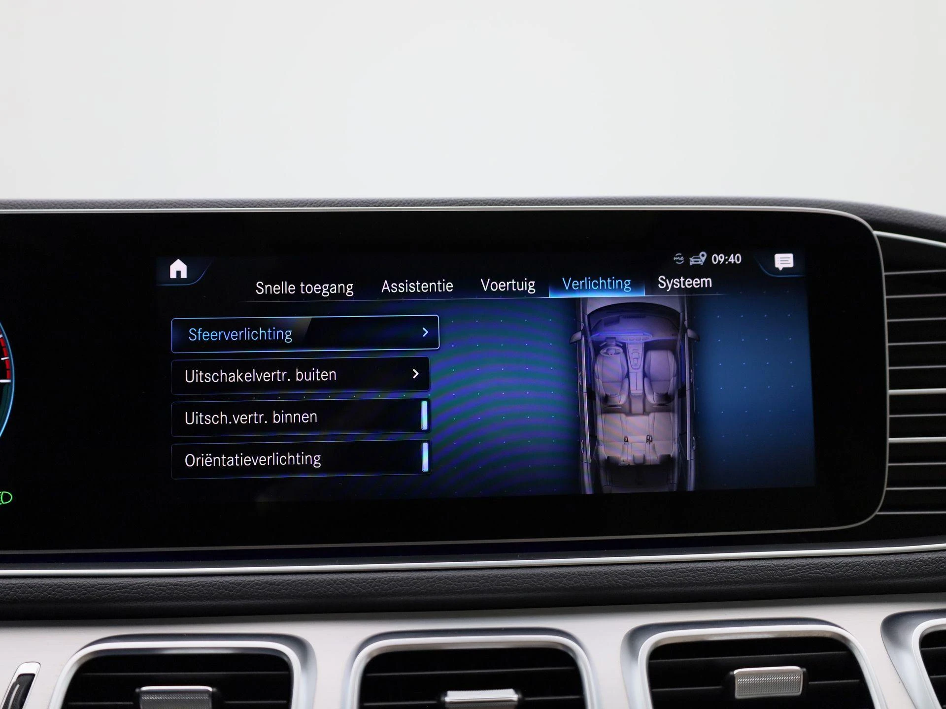 Mercedes-Benz-GLE-image-32