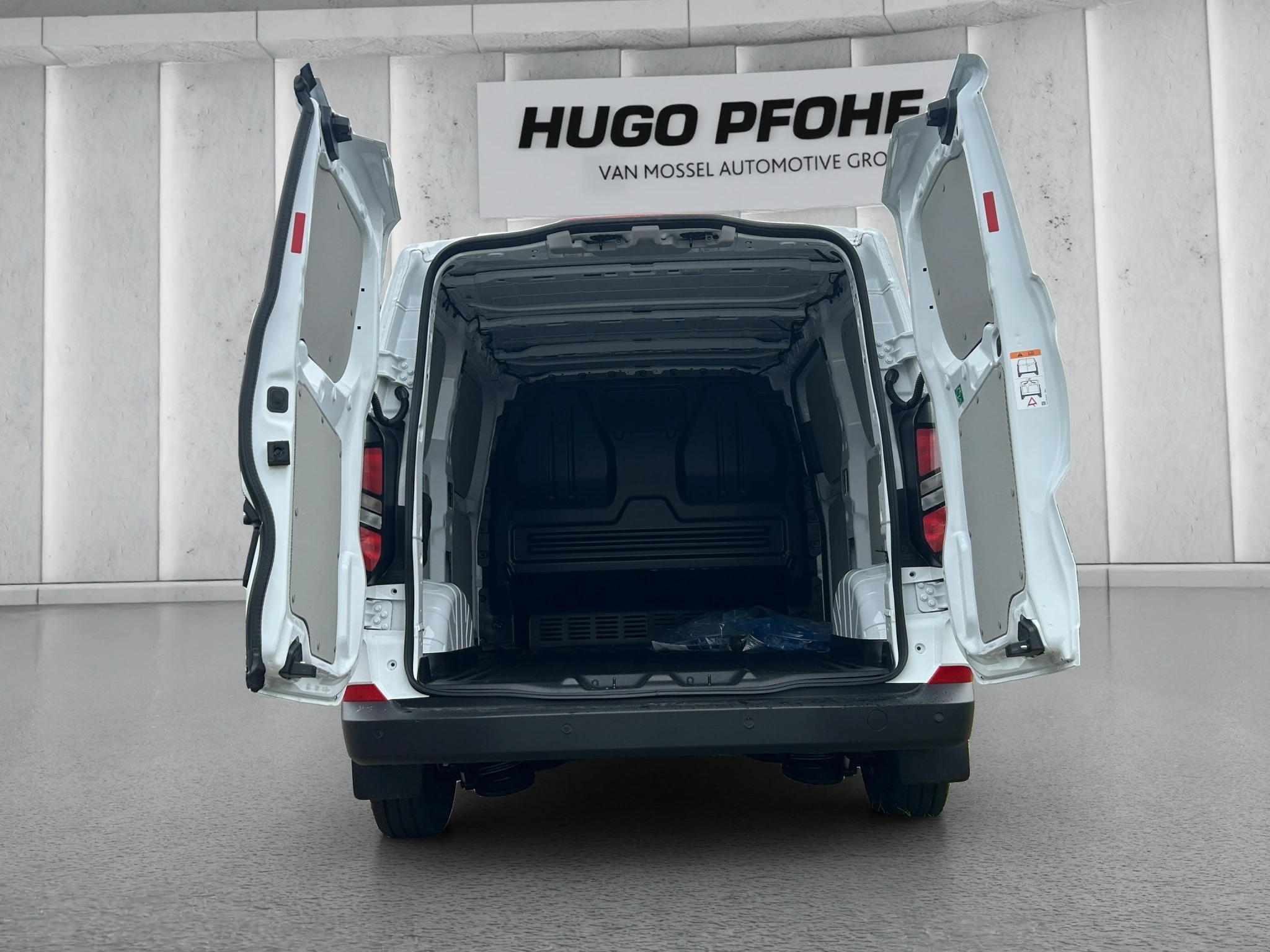 Ford-Transit Custom-image-15