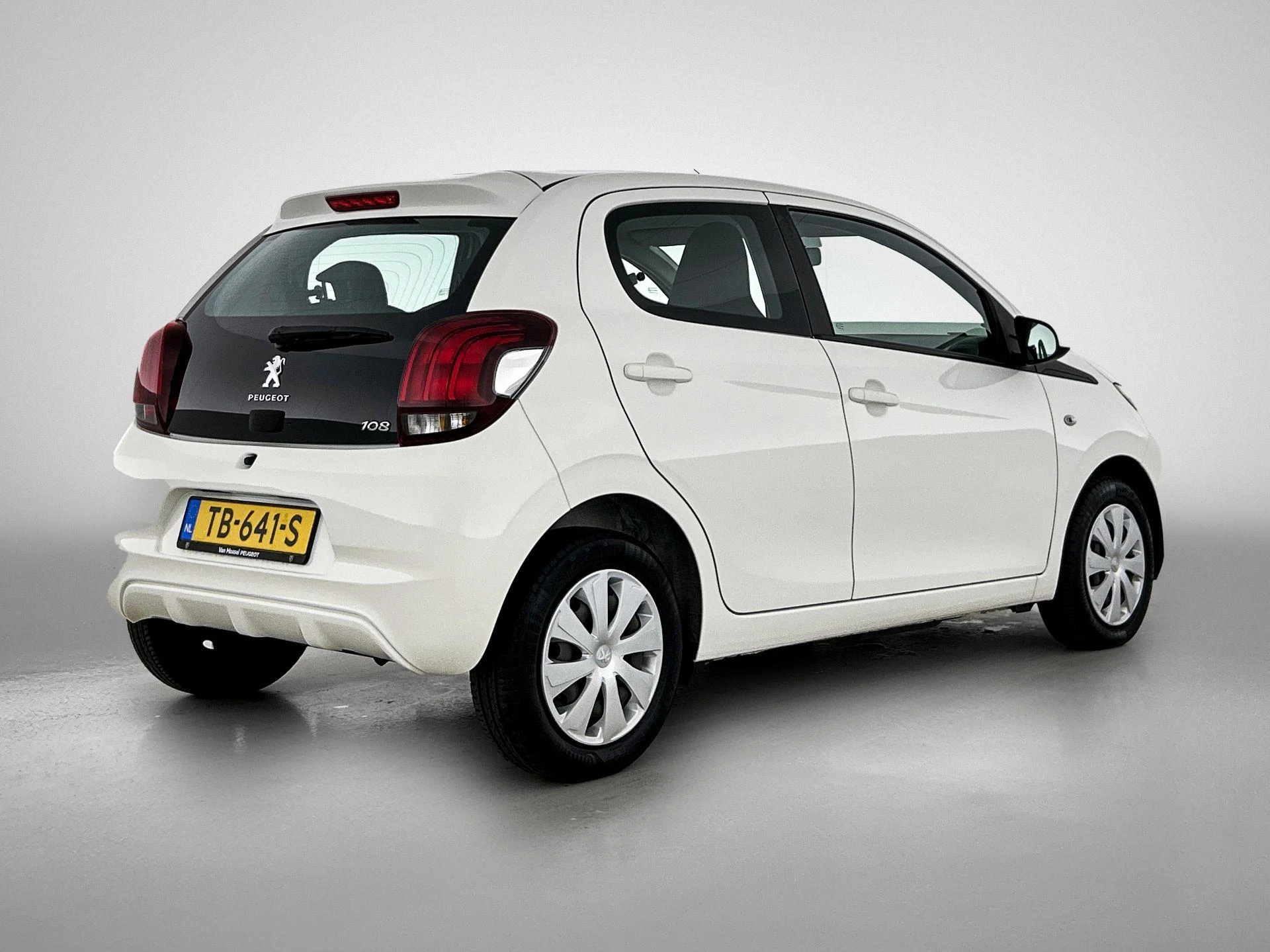Peugeot-108-image-3