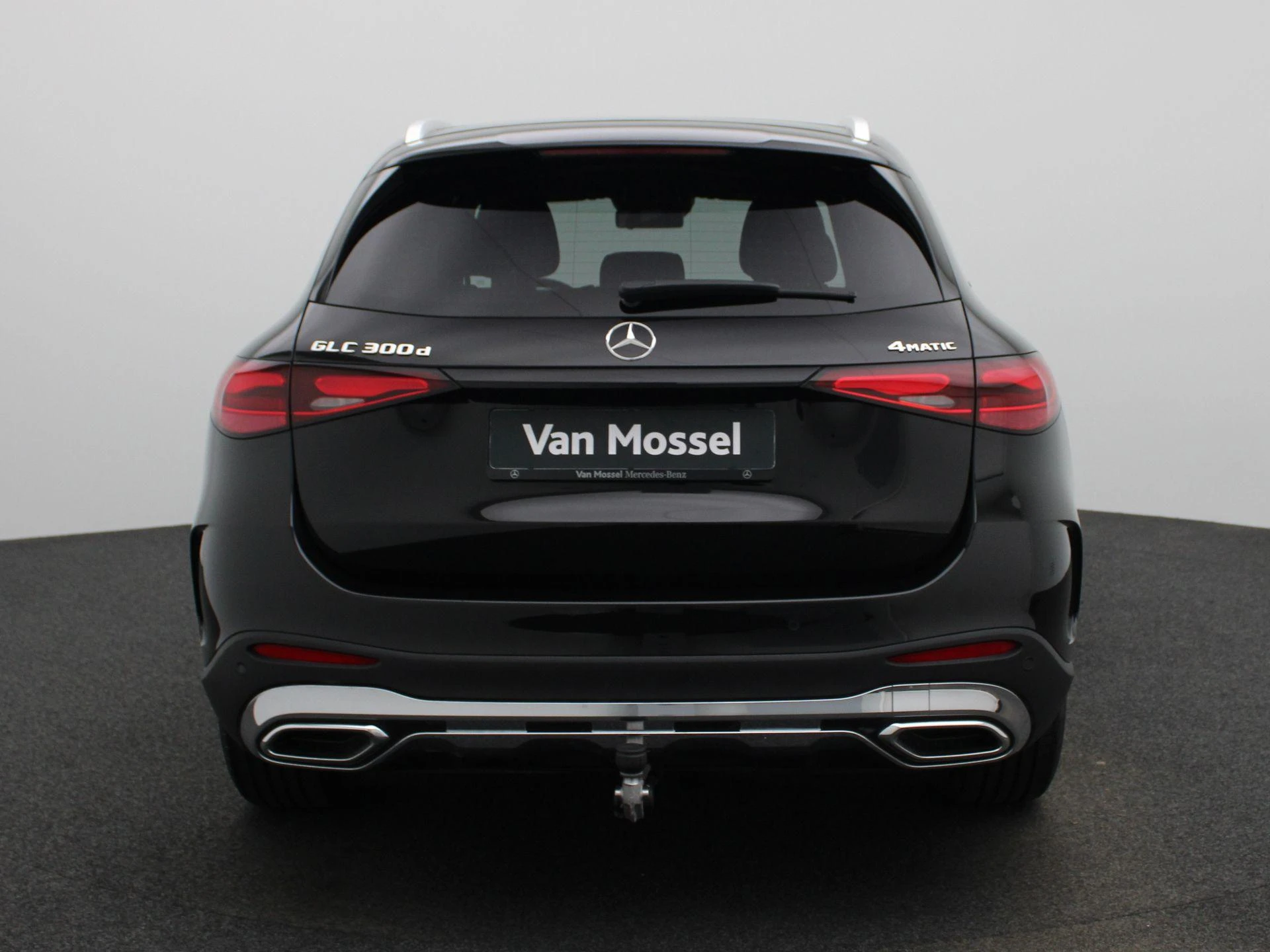 Mercedes-Benz-GLC-image-4