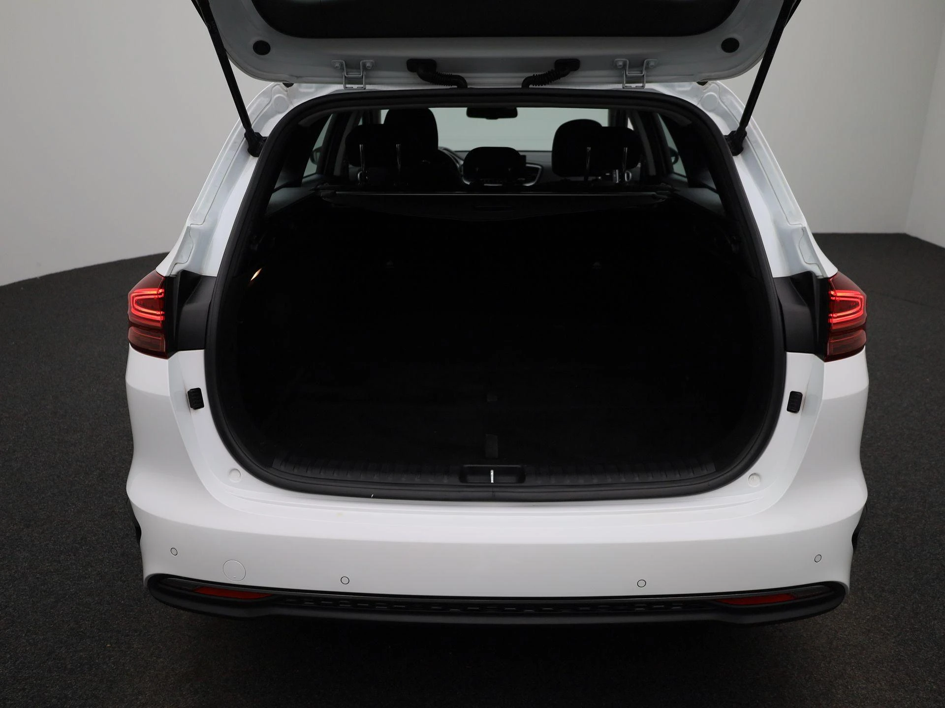 Kia-Ceed Sportswagon-image-11