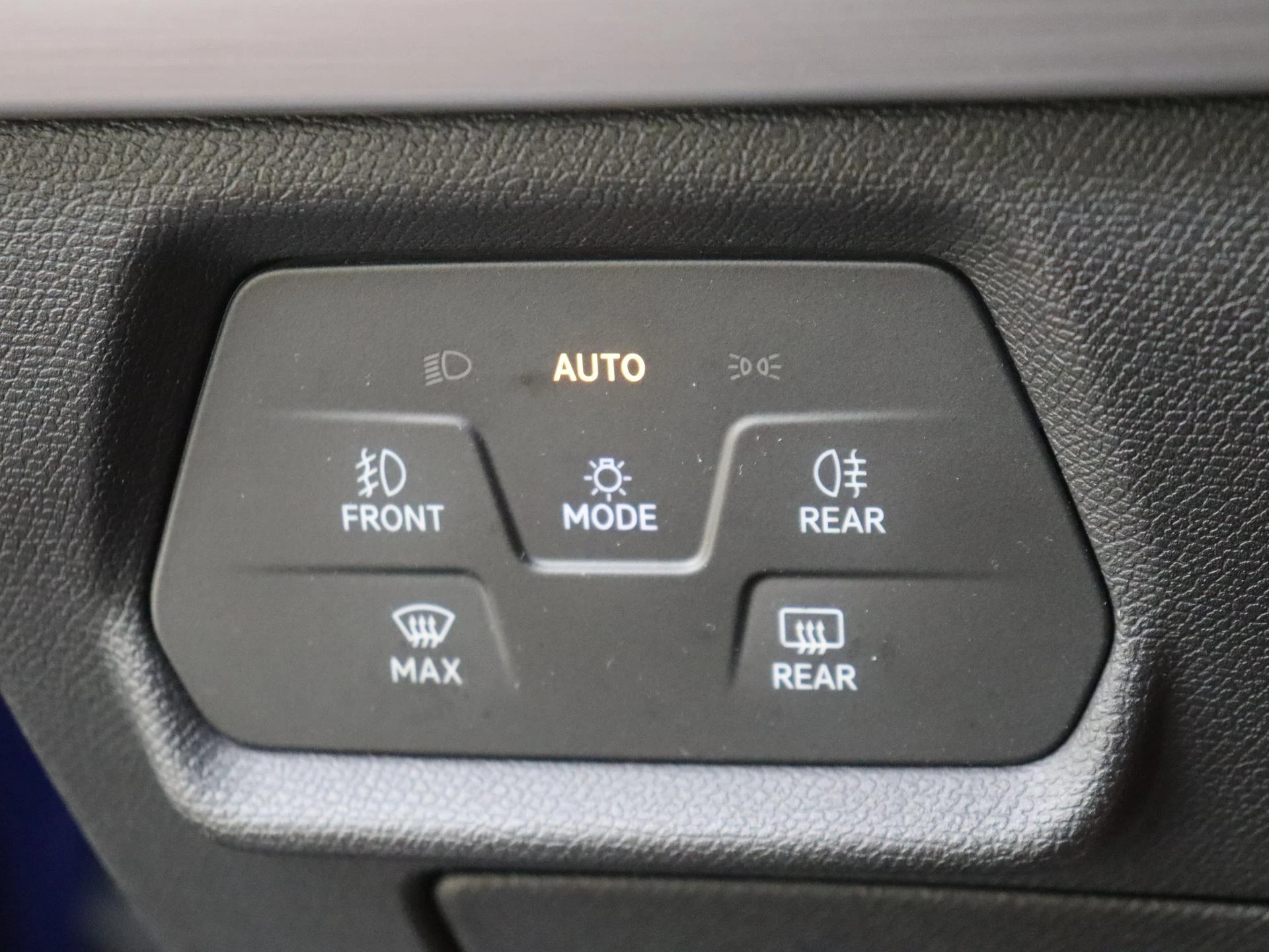 SEAT-Leon-image-22