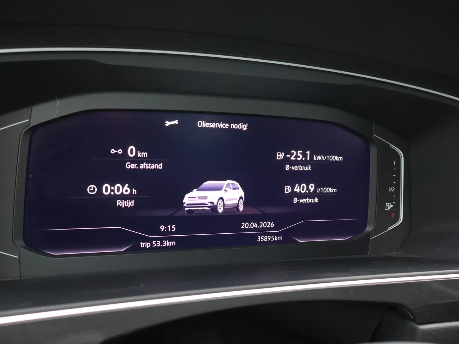 Volkswagen-Tiguan-image-19