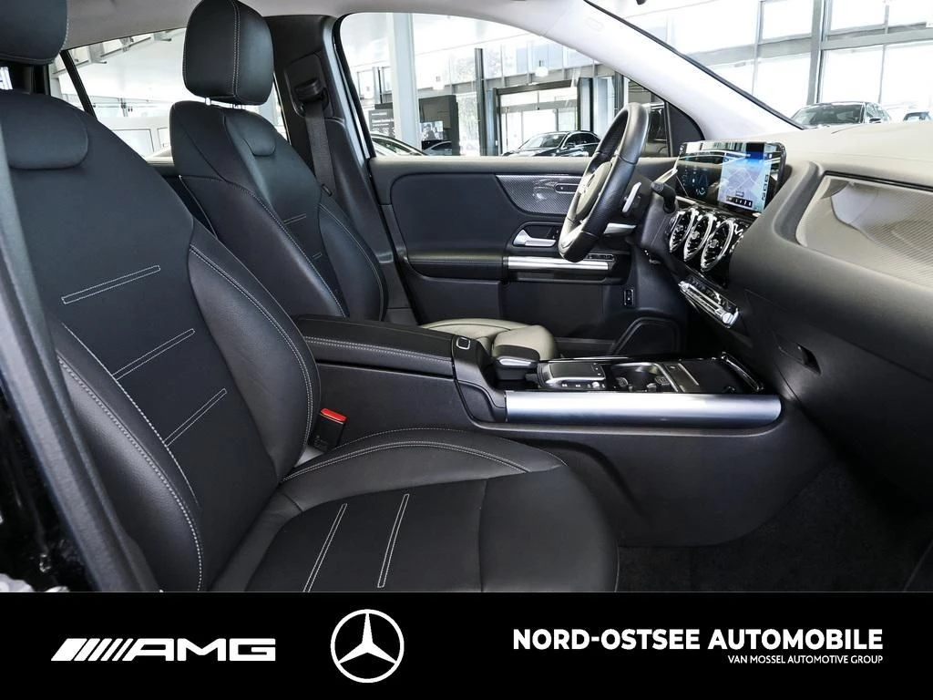 Mercedes-Benz GLA 250 e AMG SHZ MBUX TEMPOMAT AMG Line