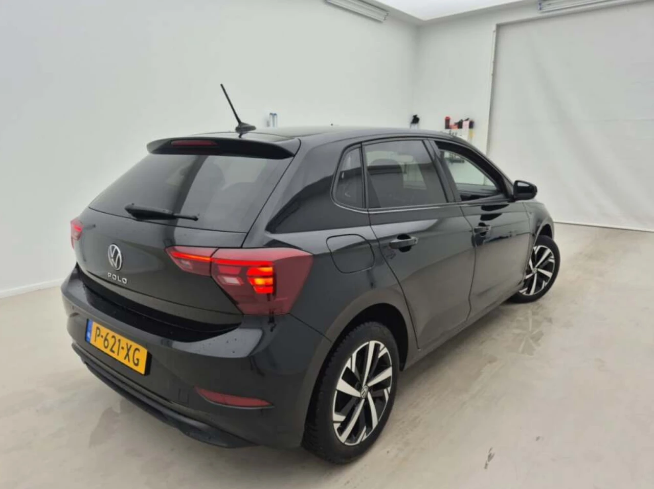 Volkswagen-Polo-image-1