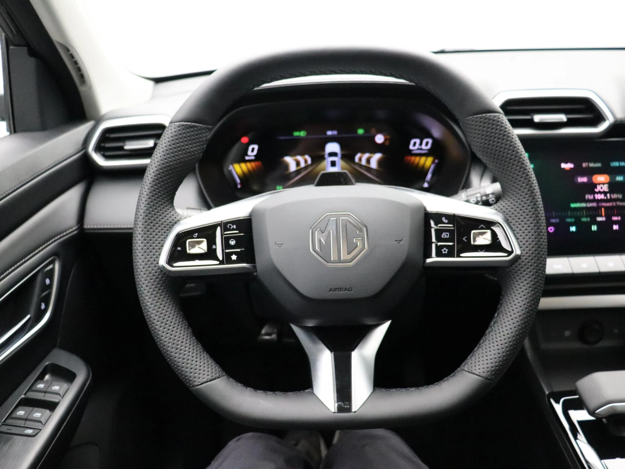 MG-ZS-image-14