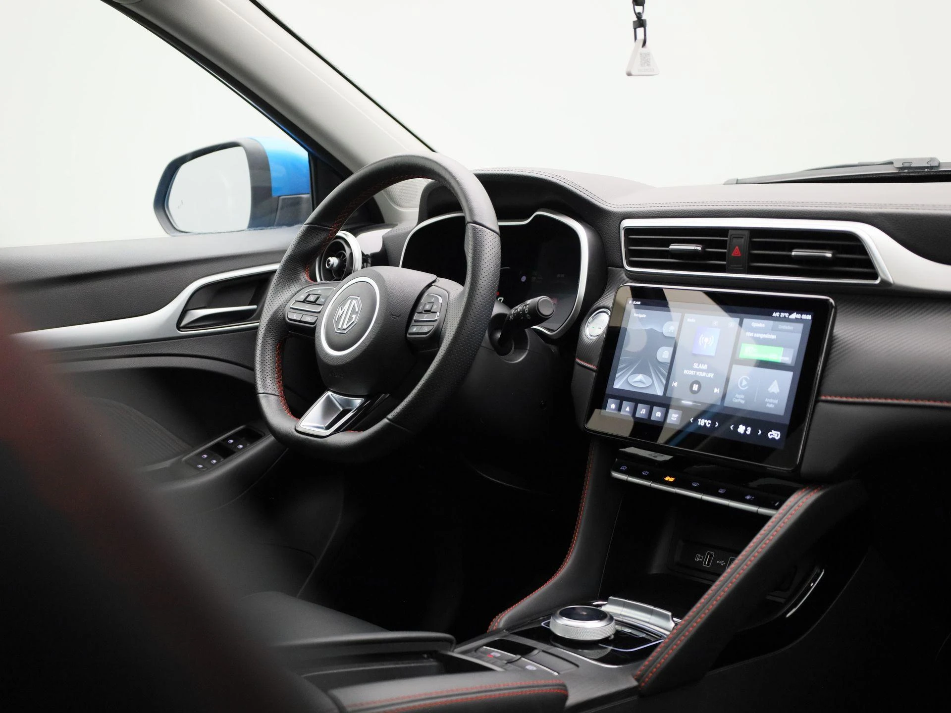 MG-ZS EV-image-32