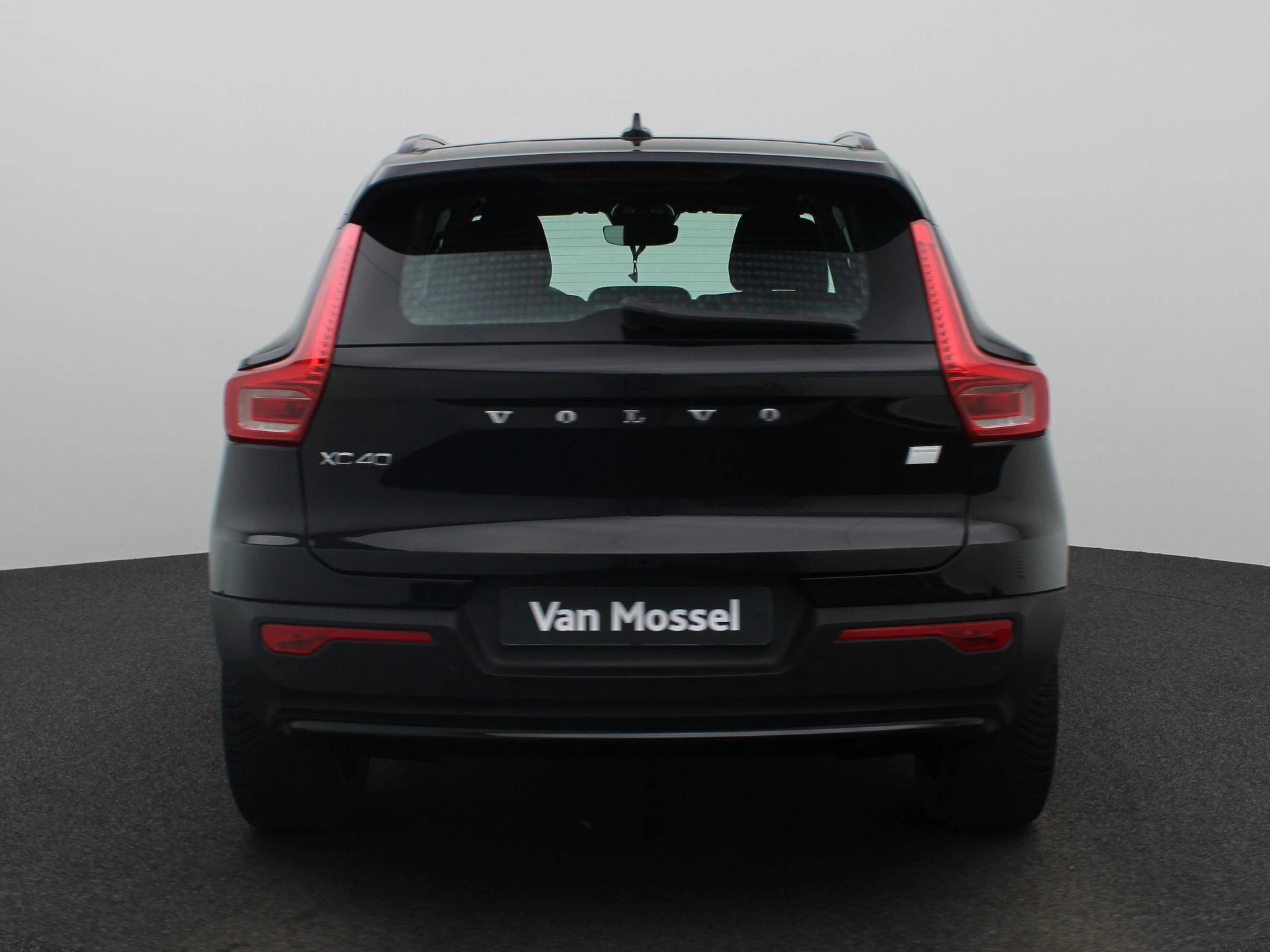 Volvo-XC40-image-4