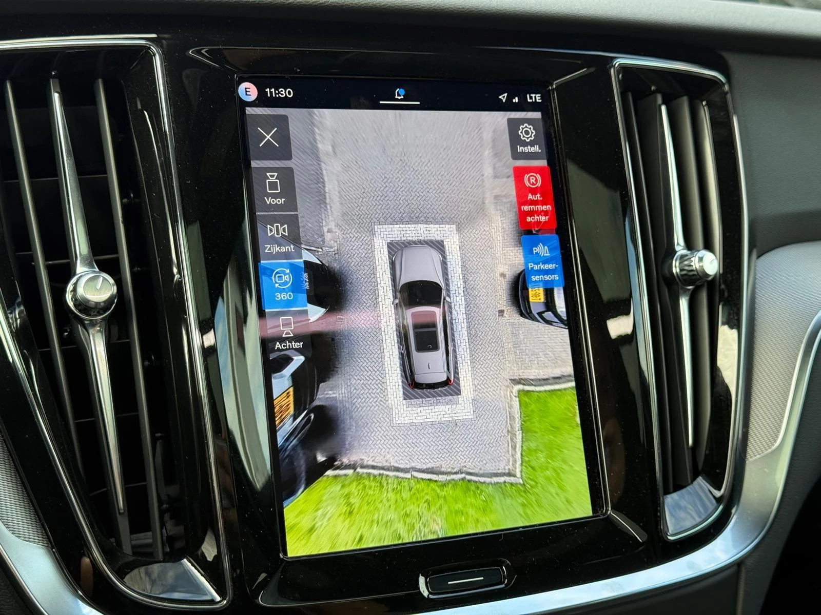 Volvo-V60-image-25
