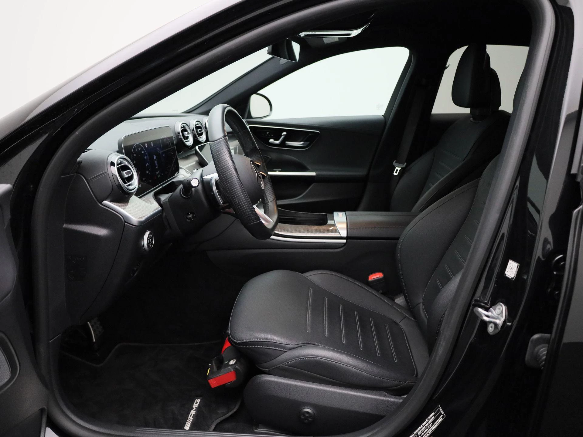 Mercedes-Benz-C-Klasse-image-8